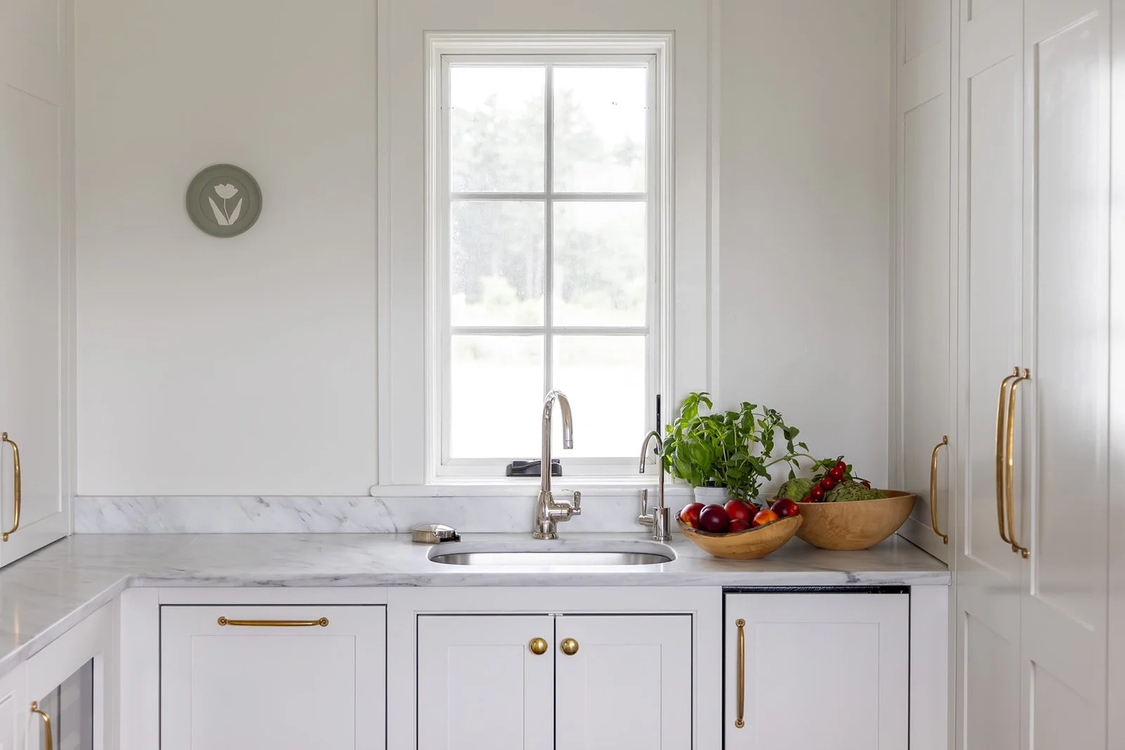 Red Barn Architecture-Formal Farmhouse-Kitchen-14.jpg