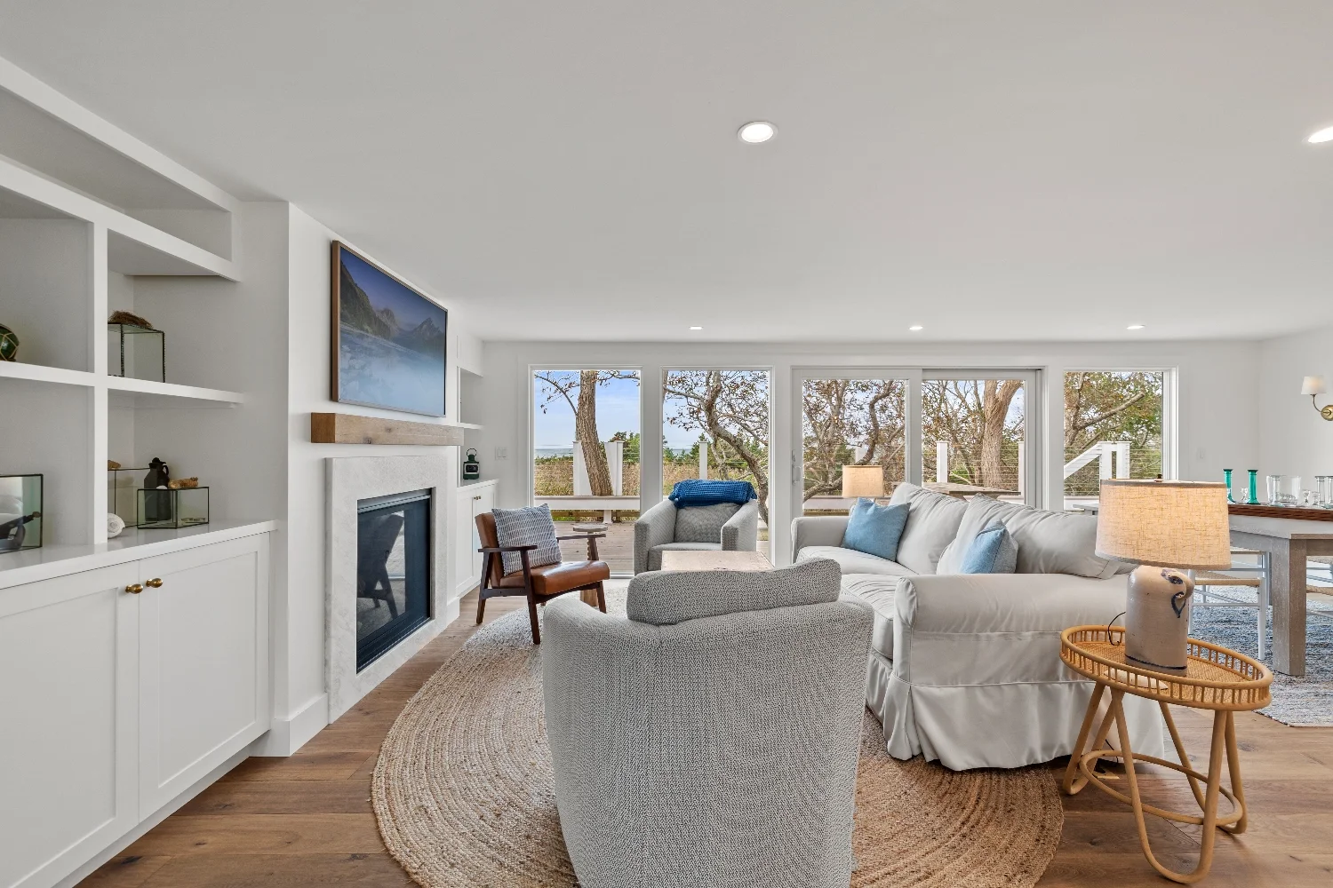 Red Barn Architecture-Rock Harbor-Living-1.webp