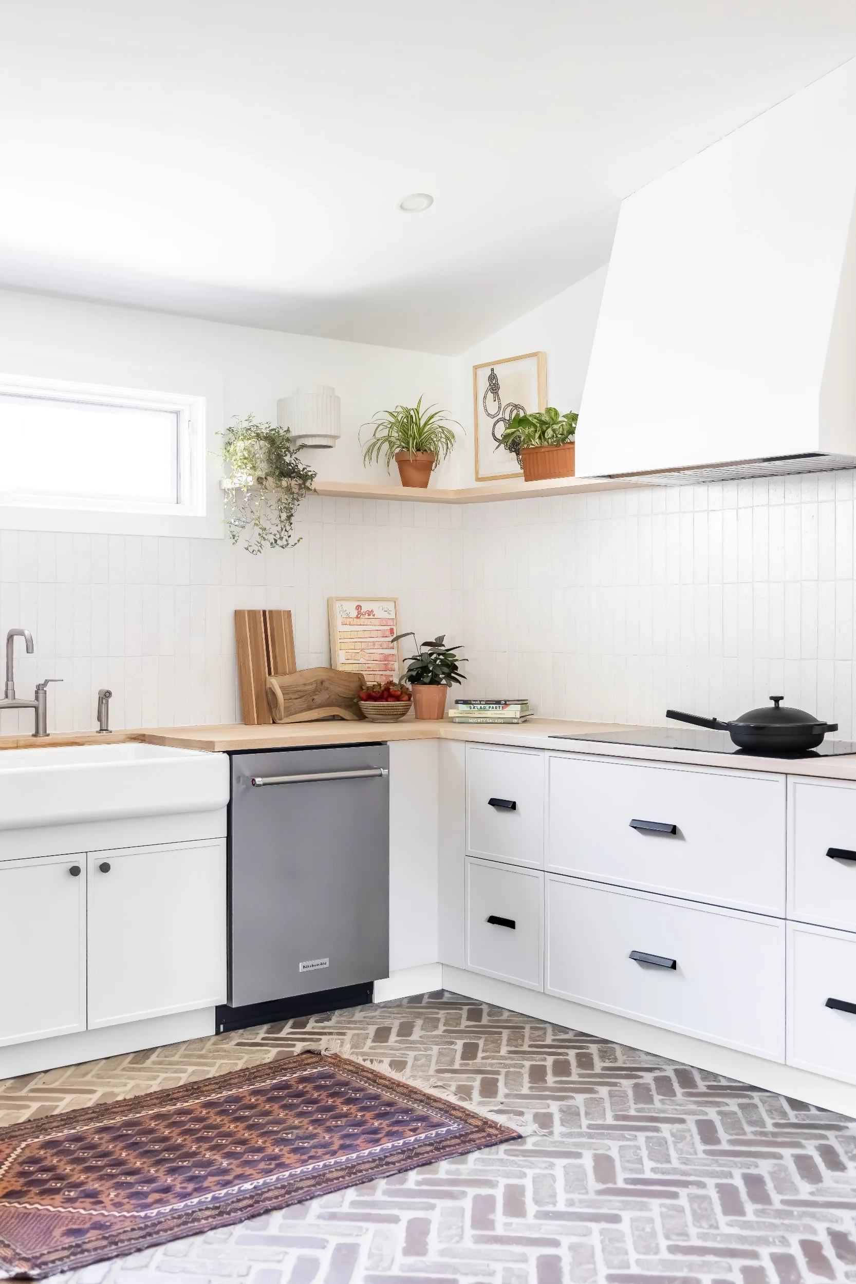 Red Barn Architecture-Aesthetic Edit-Kitchen-2.webp