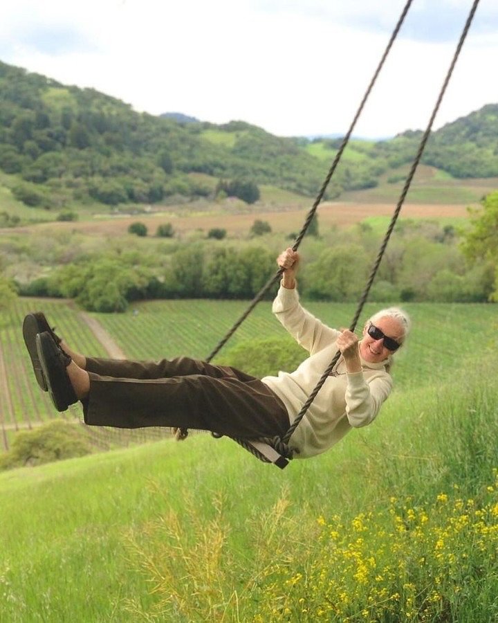 Jane Goodall always reminded us of something simple and powerful. Joy, curiosity, and connection with nature never fade.

Jane has always spoken about the importance of being truly present outdoors. To listen, to breathe, to notice, and to allow natu