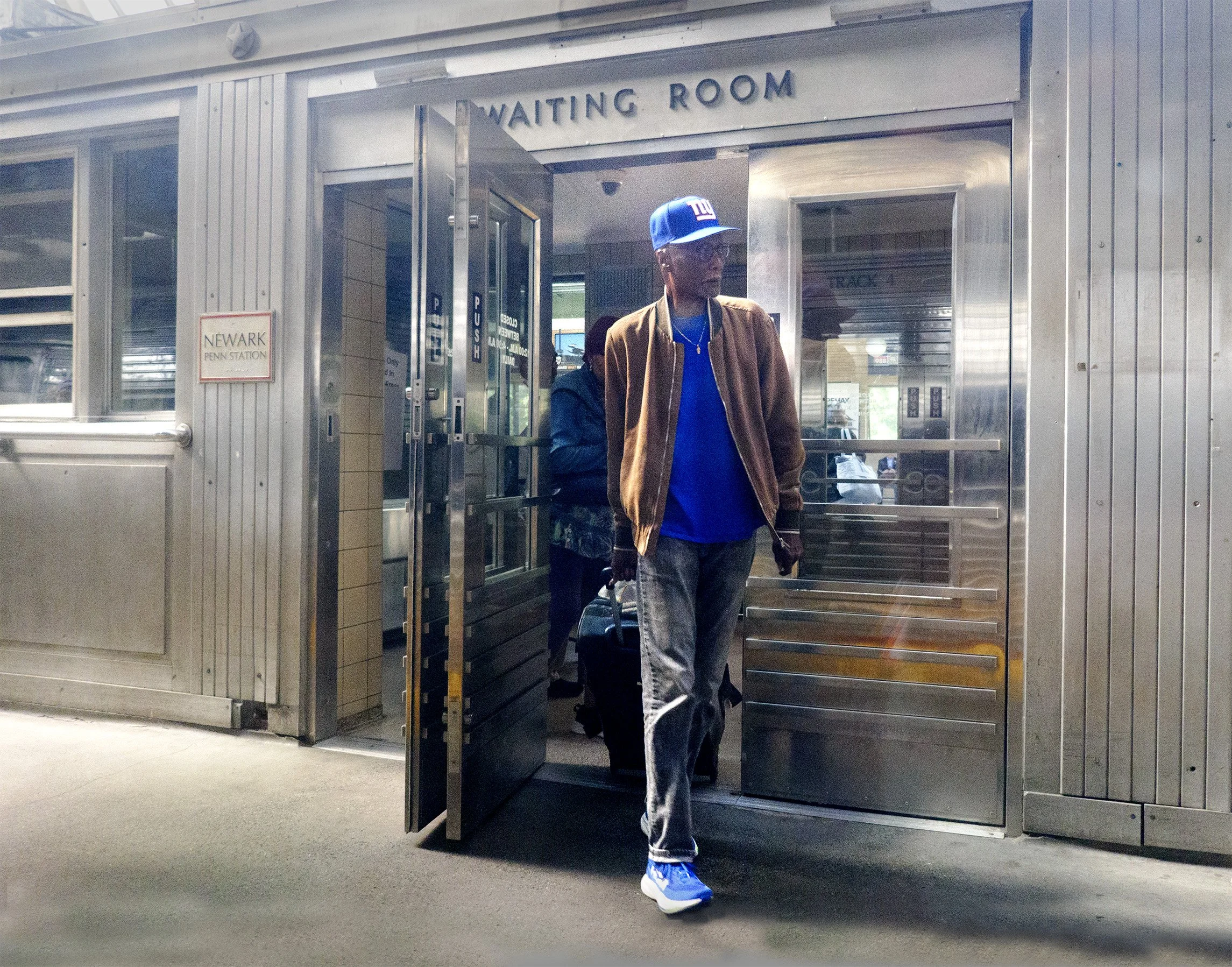 P1020775 Amtrak Waiting Room flat 1a sm.jpg