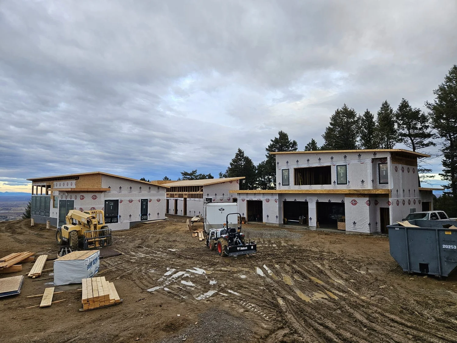 Skyline Customs framing crew at work on a home in Bozeman, MT