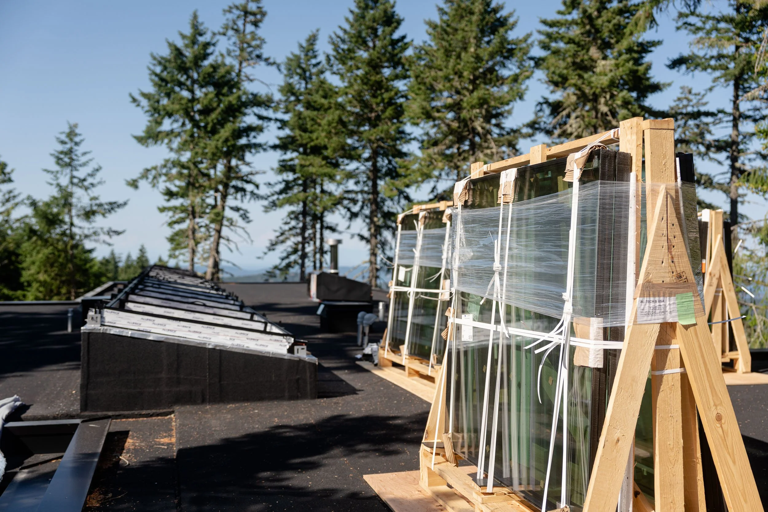 window-merchant-saltspring-glass-web-7.jpg