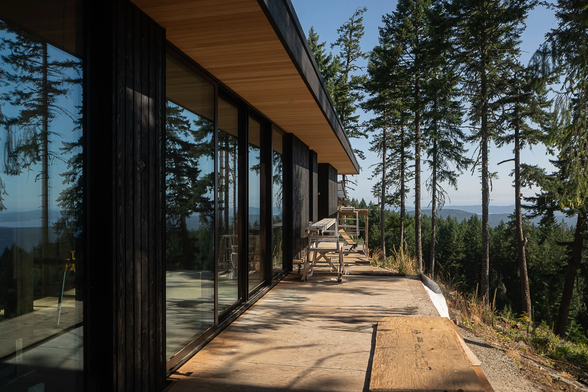 window-merchant-saltspring-exterior-windows-full-res-4.jpg