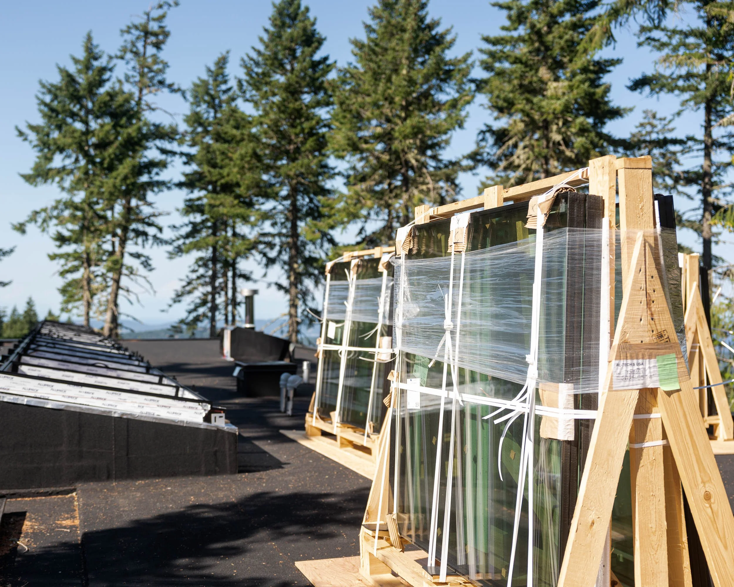 window-merchant-saltspring-glass-web-6.jpg