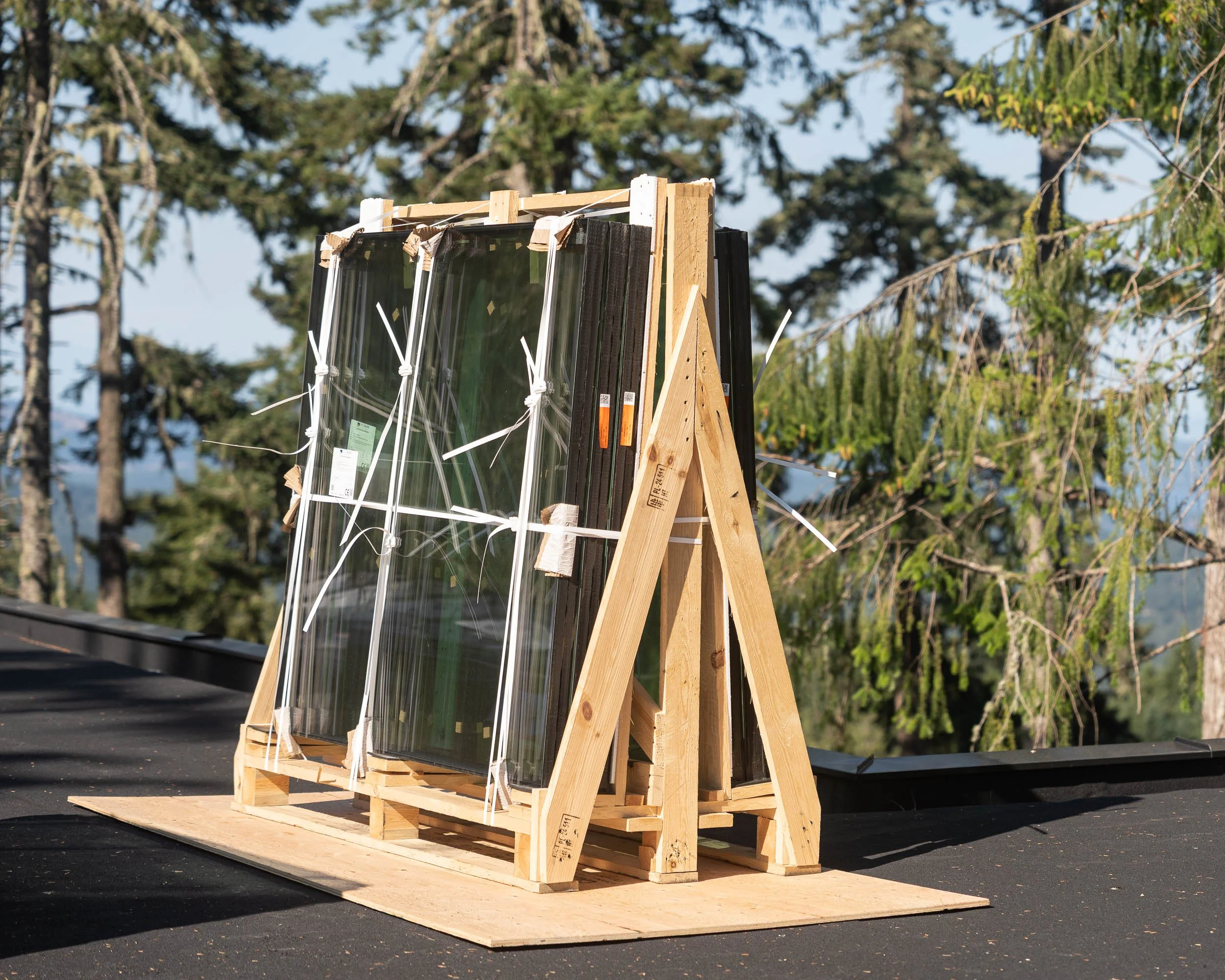 window-merchant-saltspring-glass-web-9.jpg