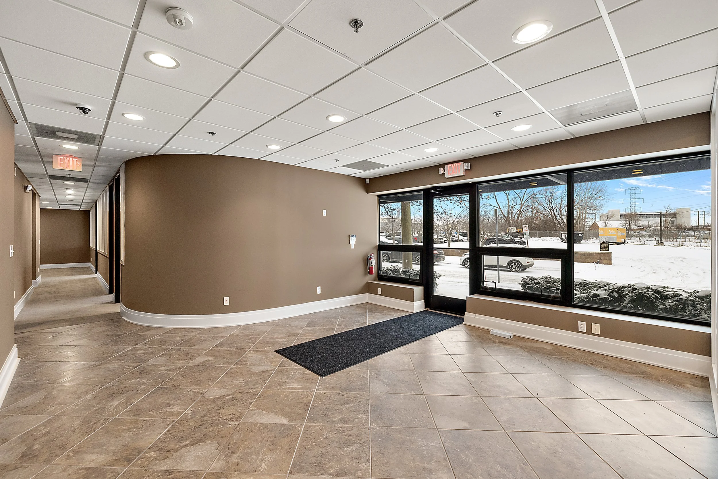 22-2388 Cole Suite 203-22.jpg