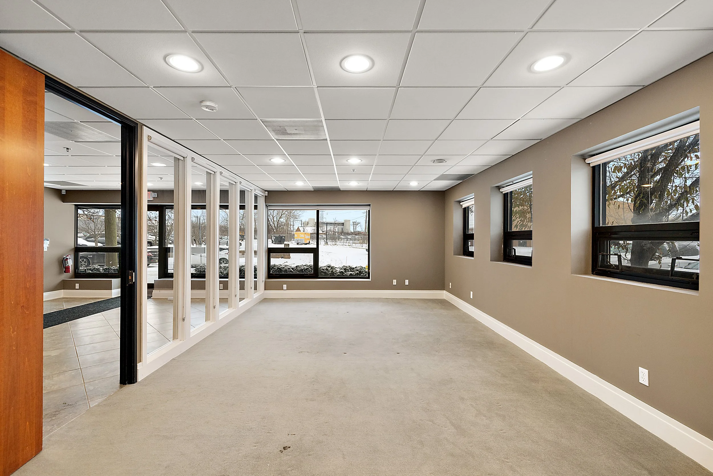 24-2388 Cole Suite 203-24.jpg