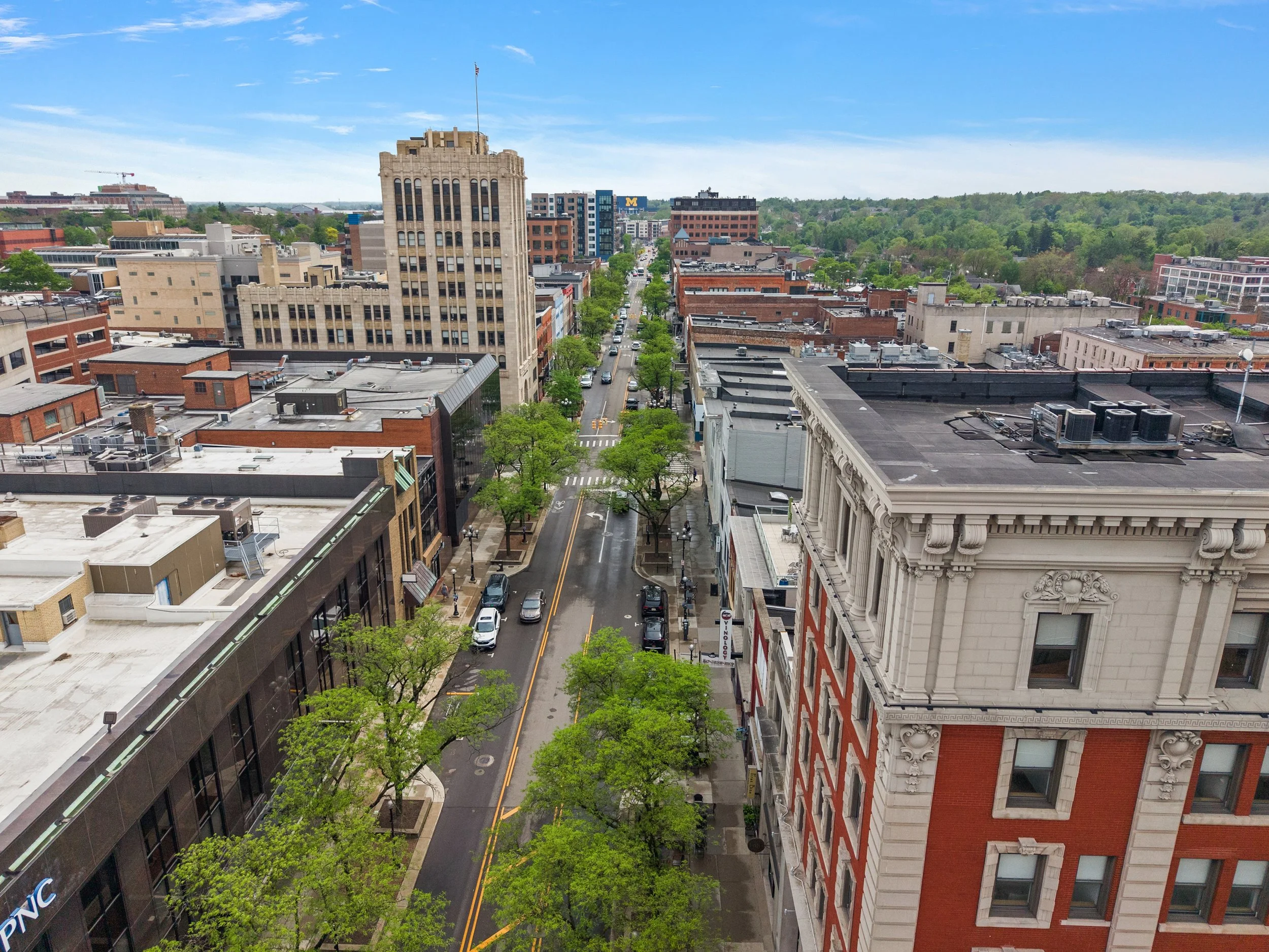 18-110 S Main St -18.jpg