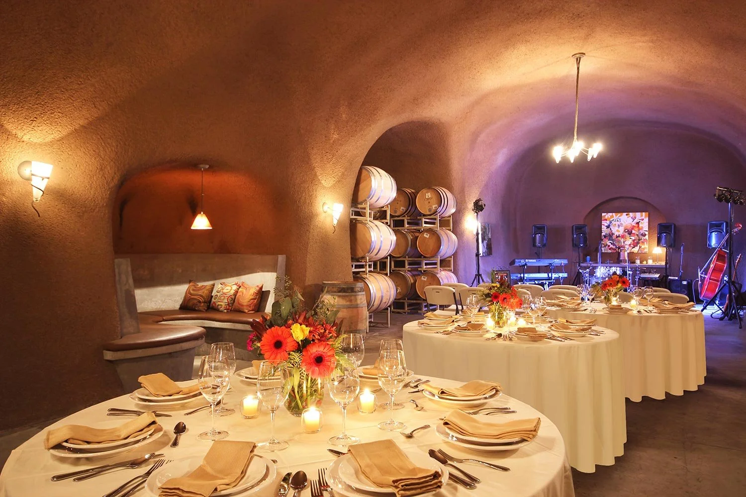 Fairwinds-Winery-Cave-Tables-Band-small.jpg