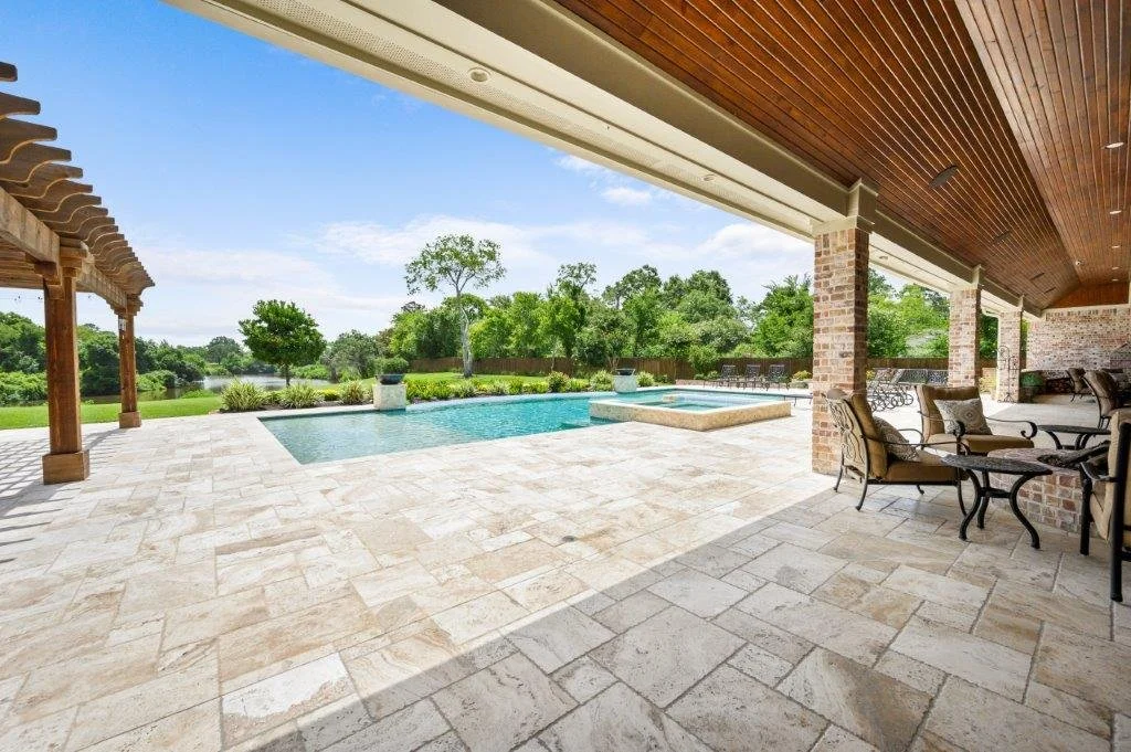 Baytown-Texas-Home-Additions-Outdoor-Oasis-Summer-Kitchen-Swimming-Pool-Gems-Custom-Homes-Luxury-Builder-6.jpg