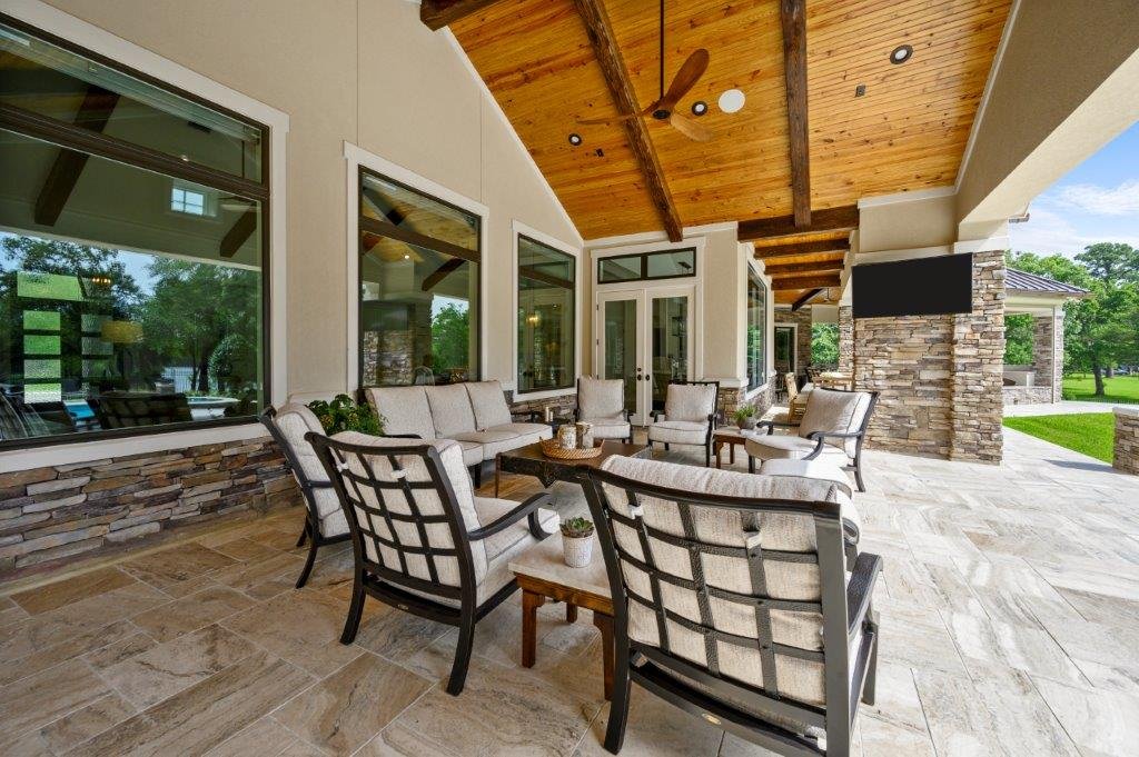 Baytown-Texas-Home-Additions-Outdoor-Oasis-Summer-Kitchen-Swimming-Pool-Gems-Custom-Homes-Luxury-Builder-2.jpg