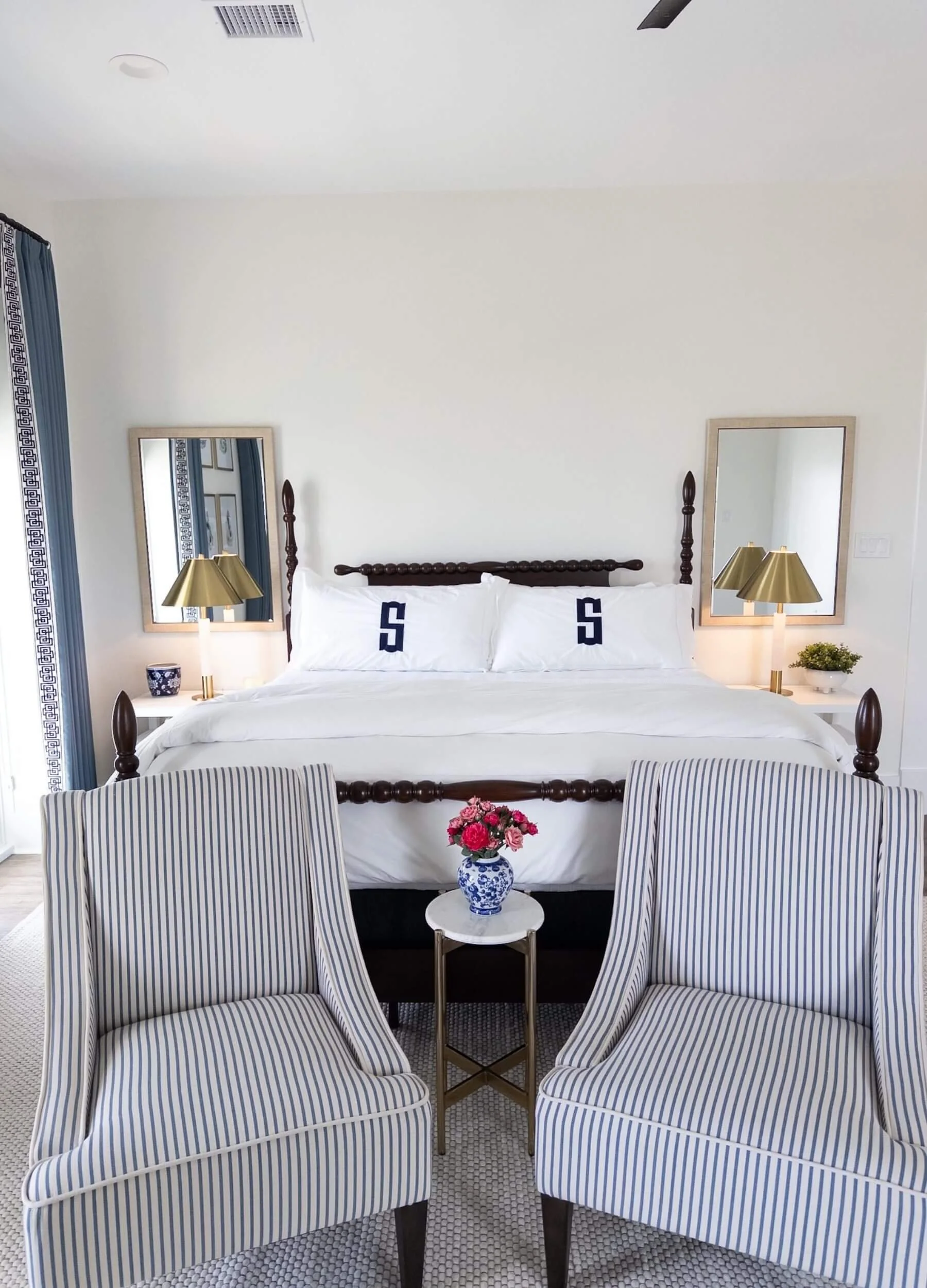 Bedroom-Student-College-Interior-Design-Gems-Custom-Homes-Baytown-Mont-Belvieu-Anahuac-77523-1a.jpg