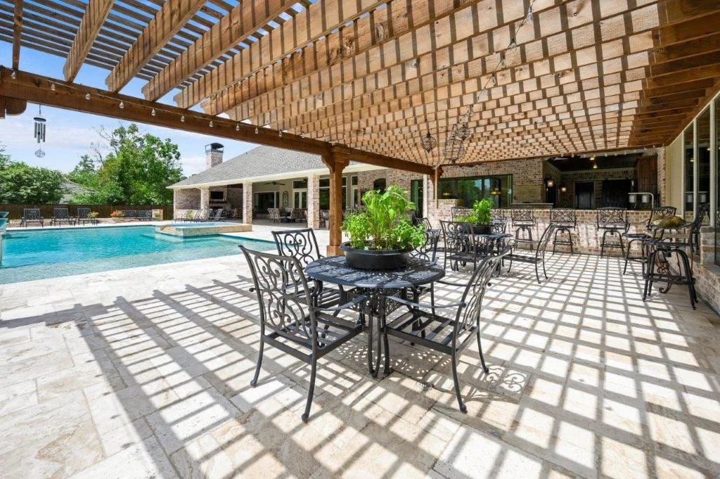 Baytown-Texas-Home-Additions-Outdoor-Oasis-Summer-Kitchen-Swimming-Pool-Gems-Custom-Homes-Luxury-Builder-5.jpg