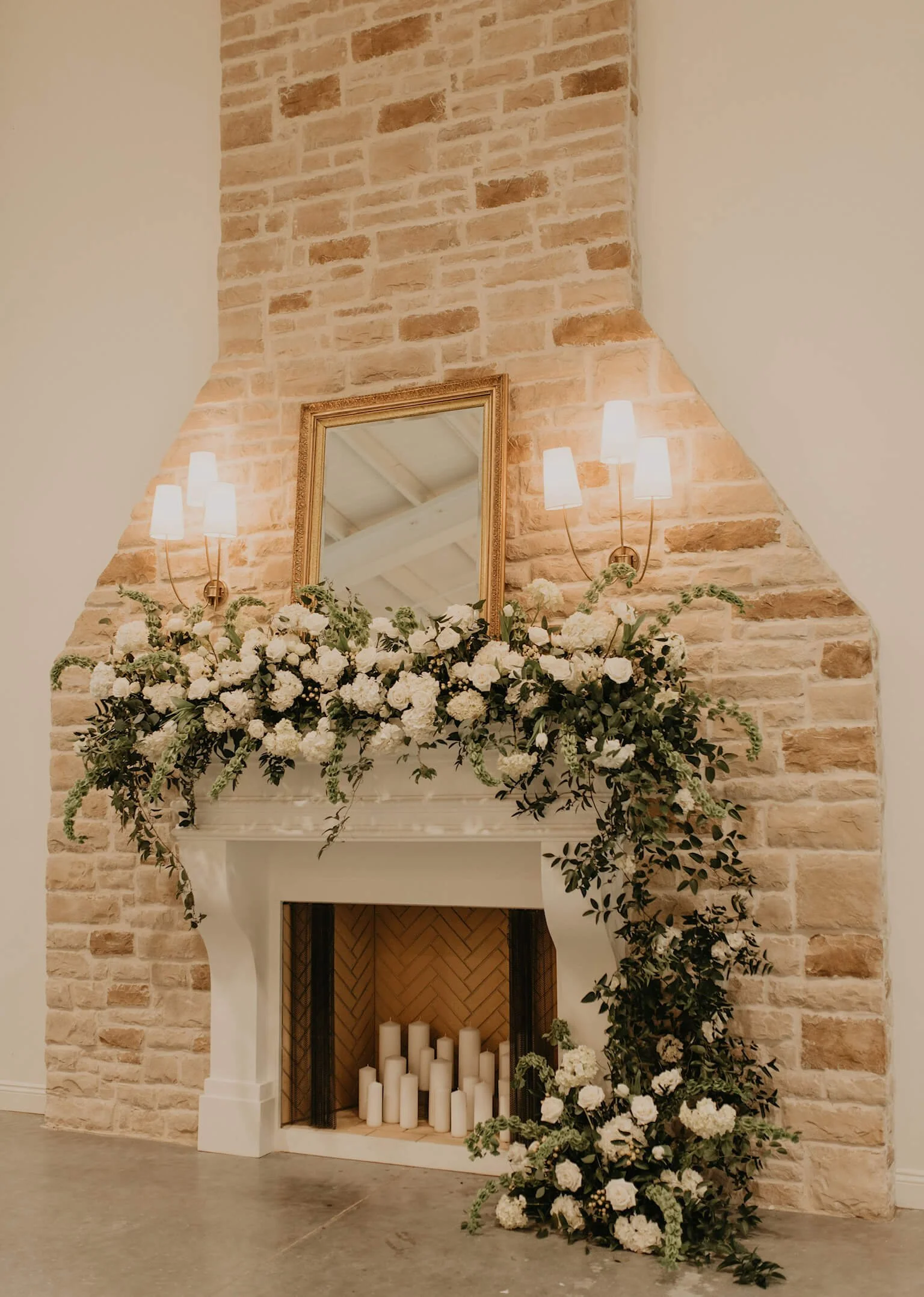 Magnolia-Grove-Houston-Wedding-and-event-venue-Interior-Design-Modern-Classic-Anahuac-Texas-10.jpg