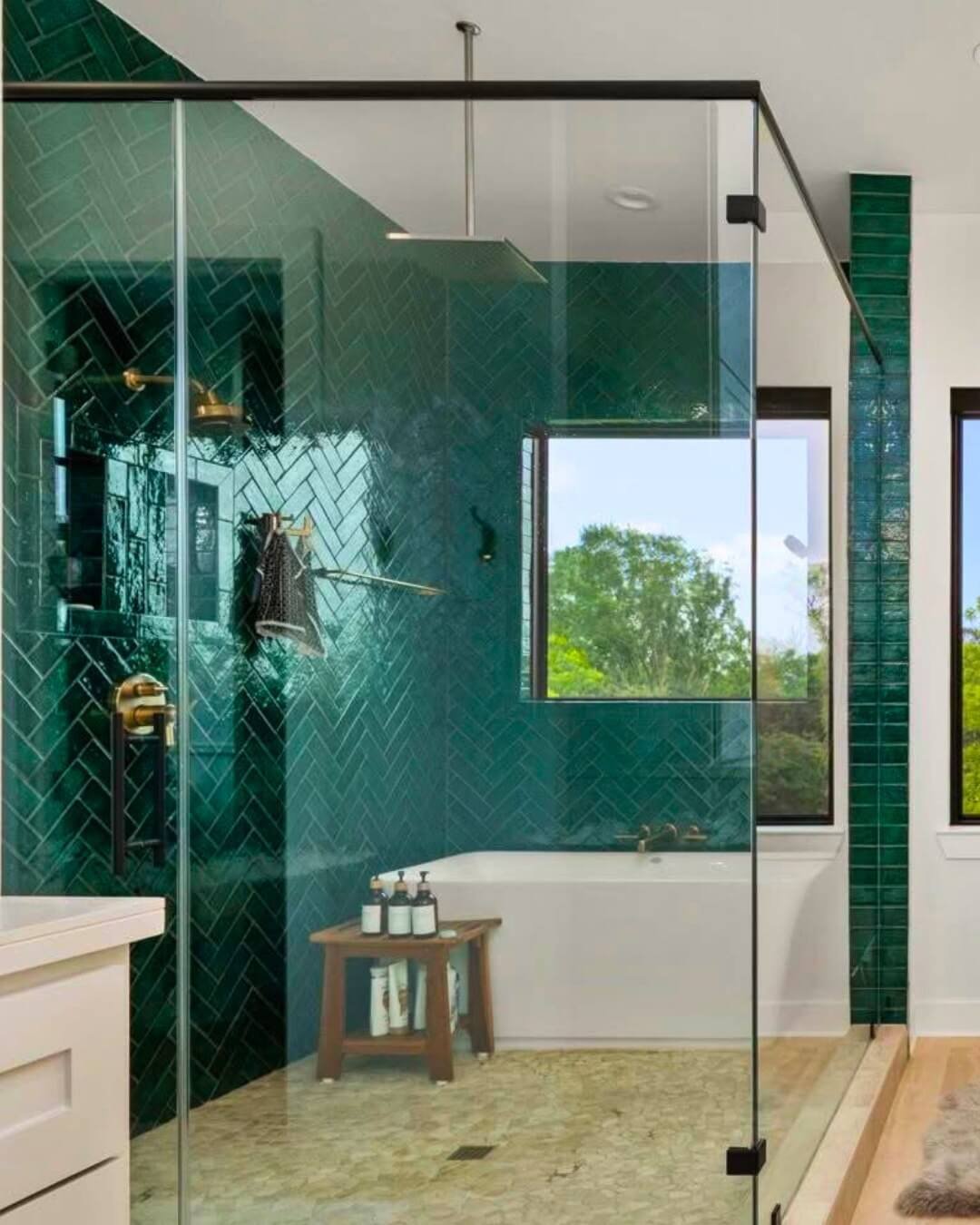 Gems-Custom-Homes-Luxury-Bathroom-Spa-Baytown-Texas.jpg