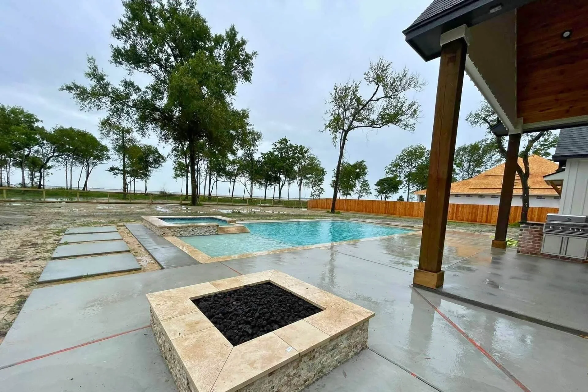 Baytown-Texas-Home-Additions-Outdoor-Oasis-Summer-Kitchen-Swimming-Pool-Garden-Gems-Custom-Homes-Luxury-Builder-41.jpg