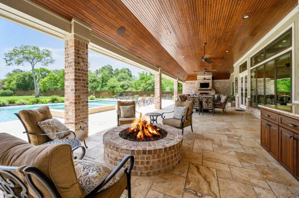 Baytown-Texas-Home-Additions-Outdoor-Oasis-Summer-Kitchen-Swimming-Pool-Gems-Custom-Homes-Luxury-Builder-4.jpg