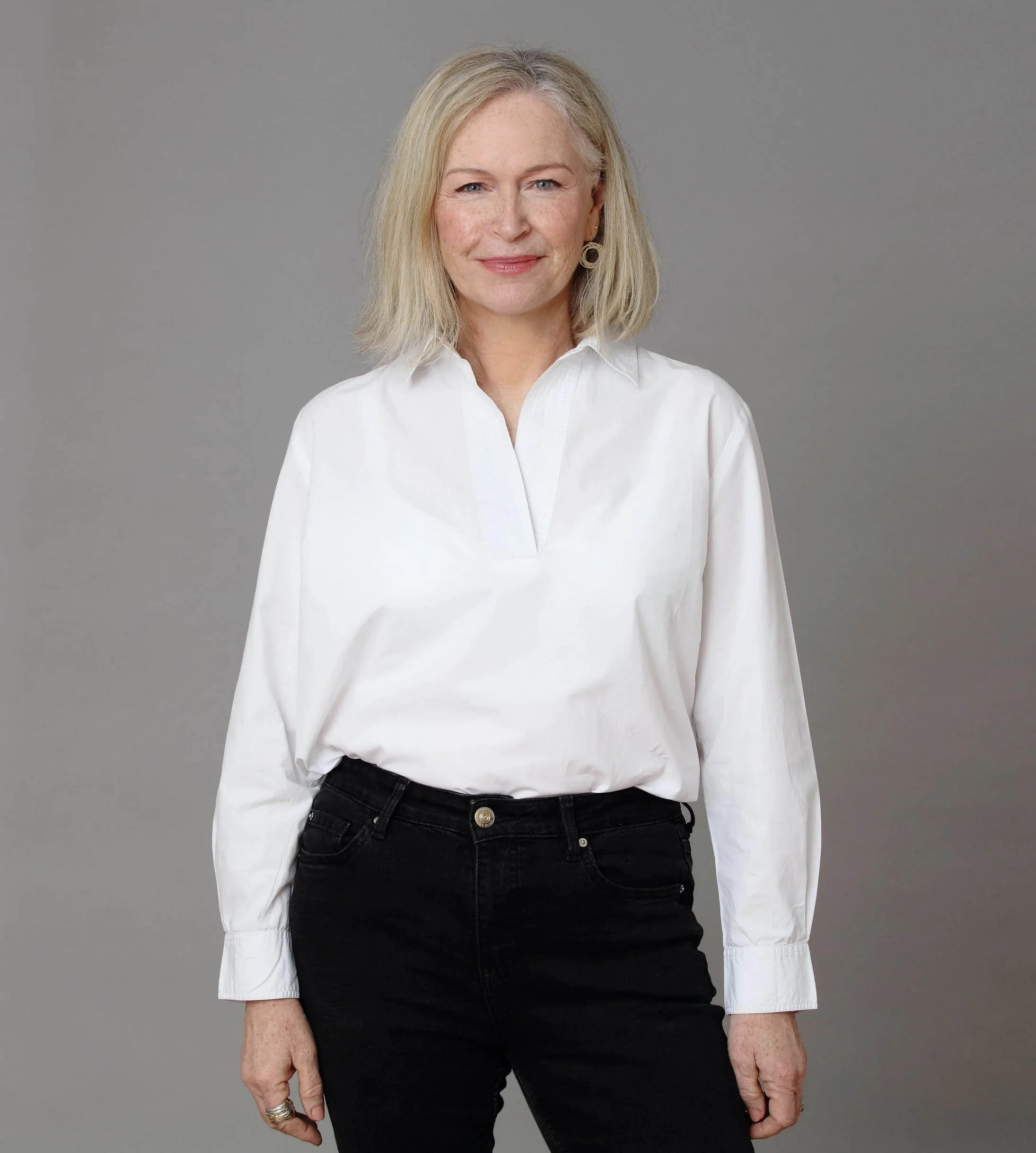 Joanne Catherall Counsellor photographed by Venn Portraits in London www.vennportraits.co.uk