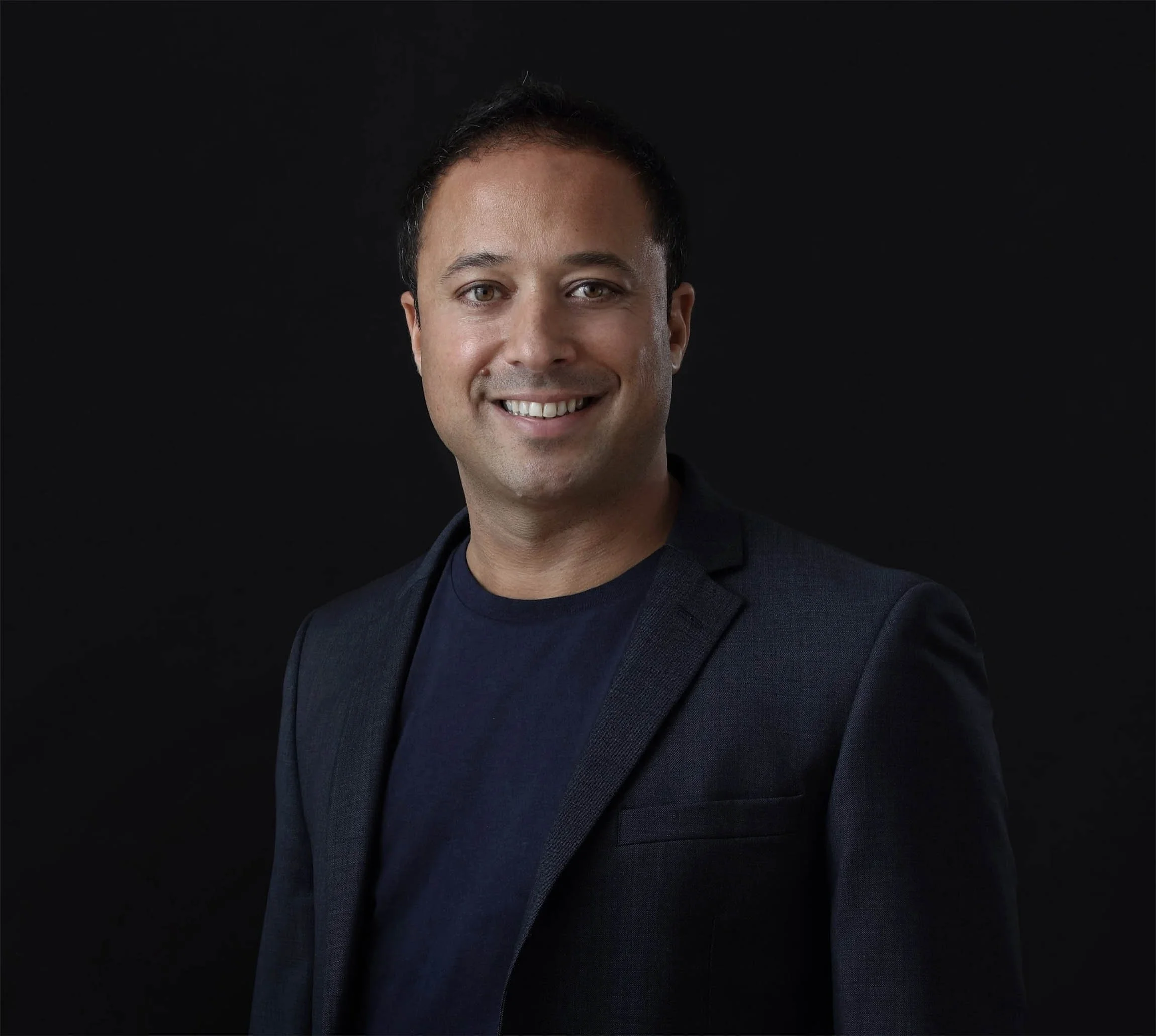 Mark Scott BBC Sport football commentator and presentor photographed in London by Venn portraits www.vennportraits.co.uk