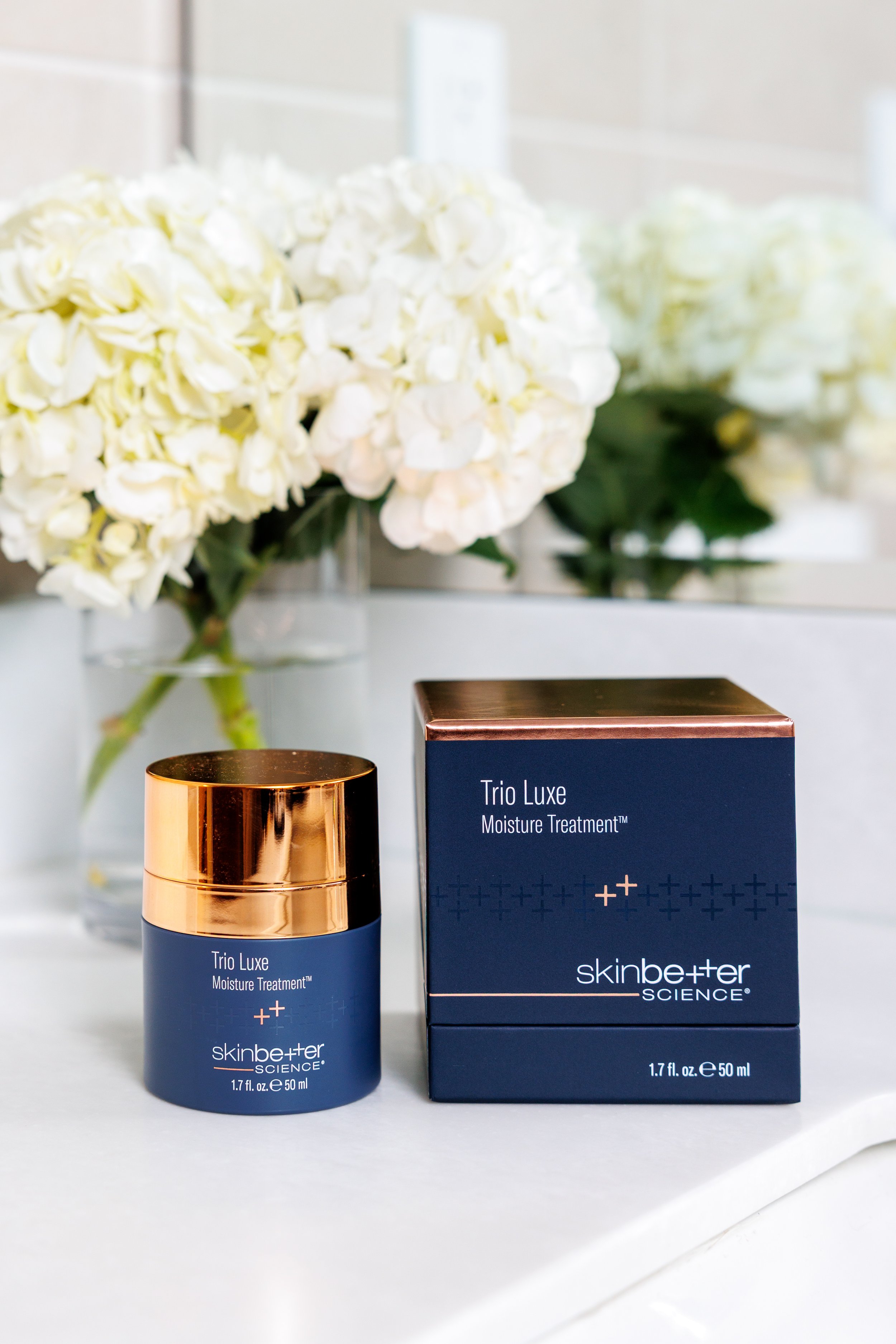 CatMax Photography-Georgia Skin Specialist-Dr Erikson Podcast Logo-8952.jpg