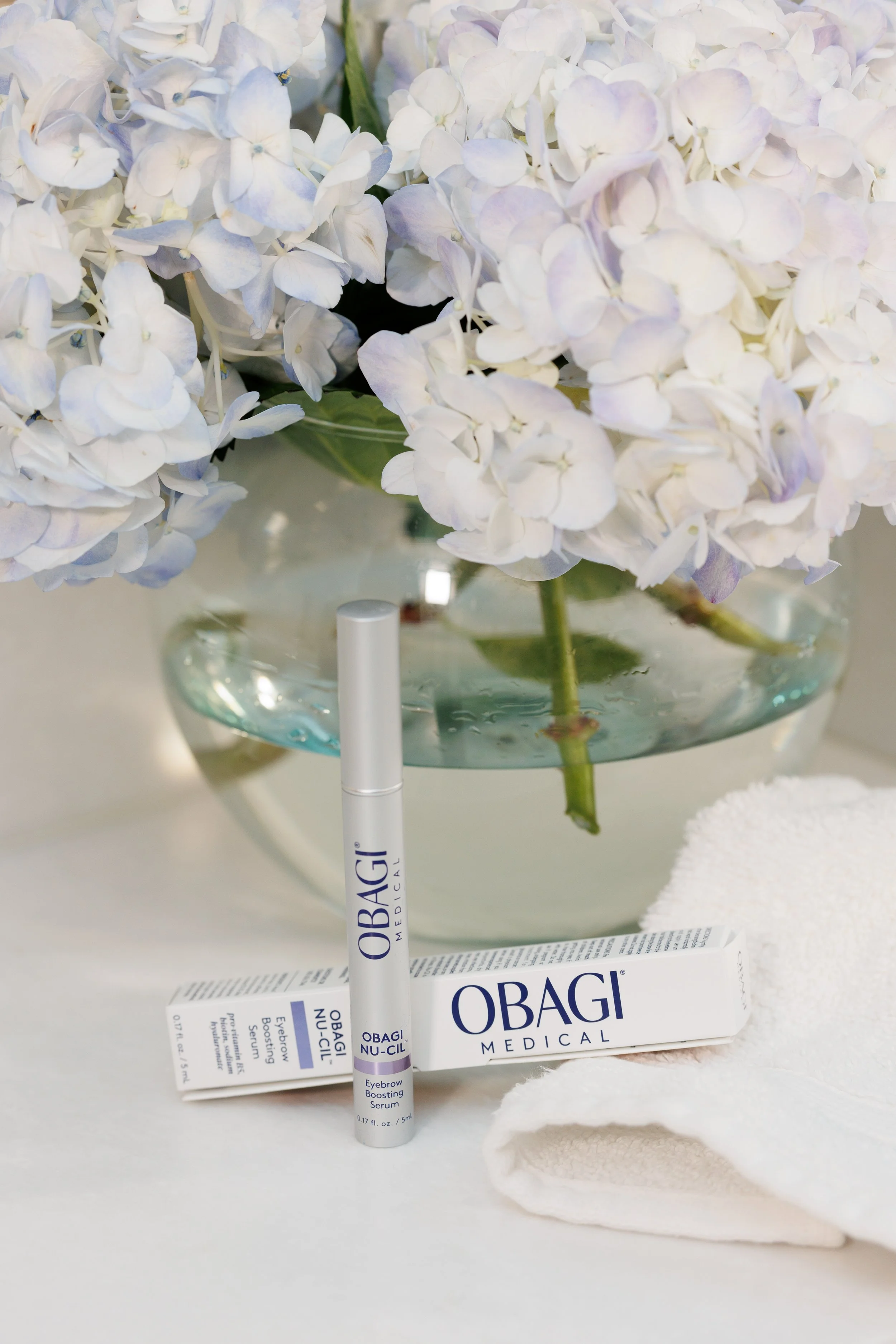 Obagi Nu-Cil Eyebrow Serum Image 3.jpg