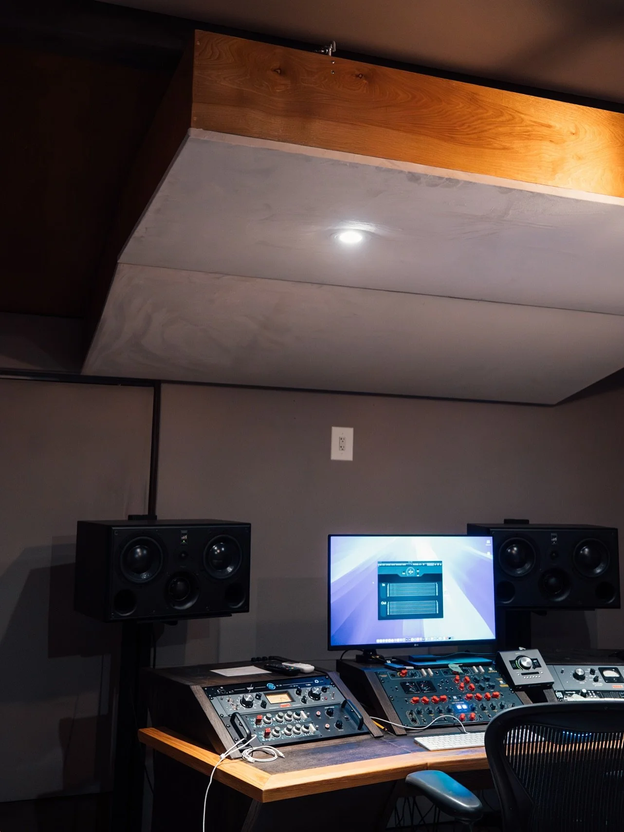 A look inside Cabin Studios, a recording space designed with purpose, built with precision.

From the acoustic wall treatments to the custom millwork and integrated lighting, every detail was made to elevate both sound and space.

This wasn&rsquo;t j