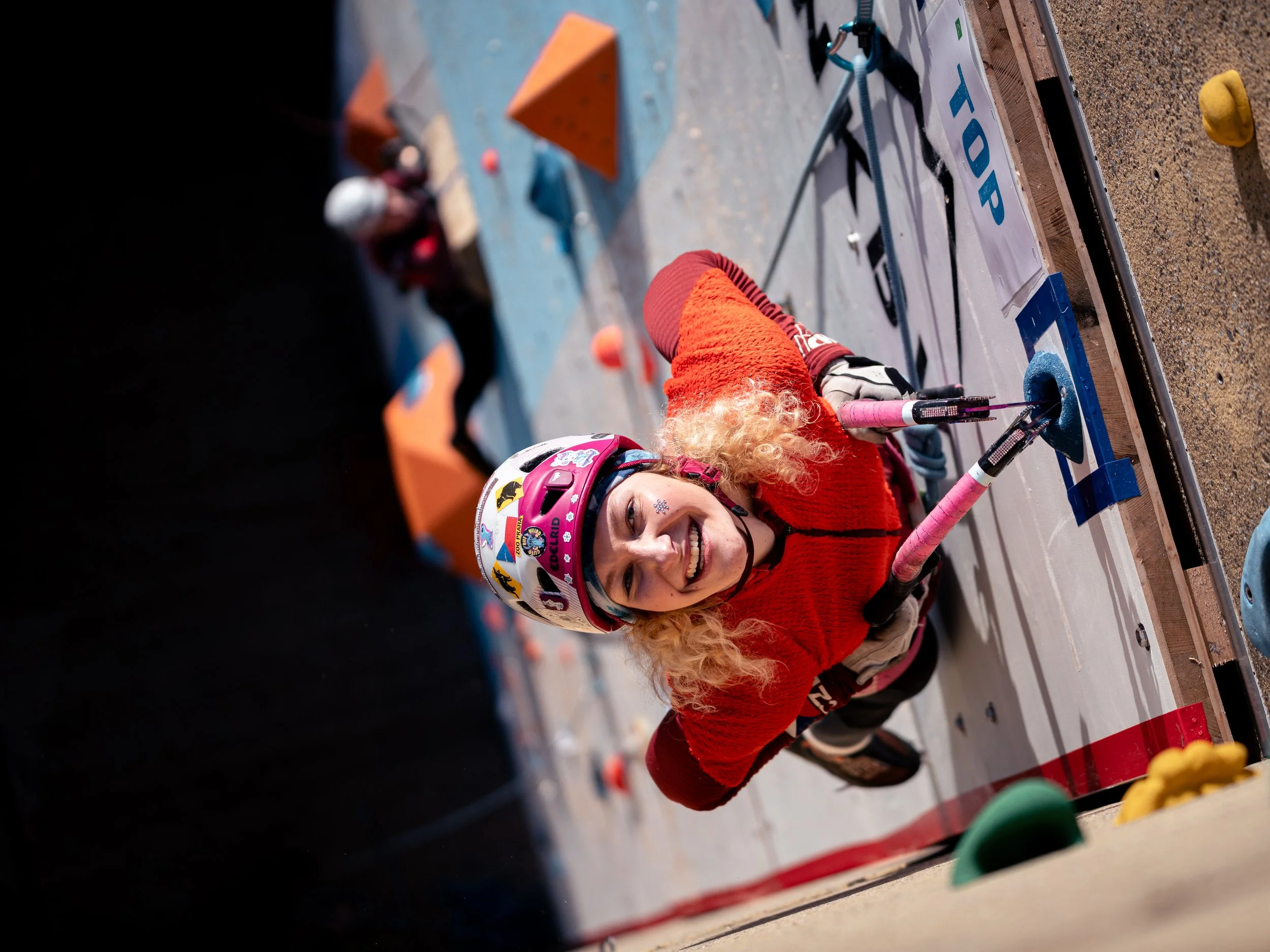 2025-12-13 UIAA Ice Climbing - Daan Kalksma-3.jpg