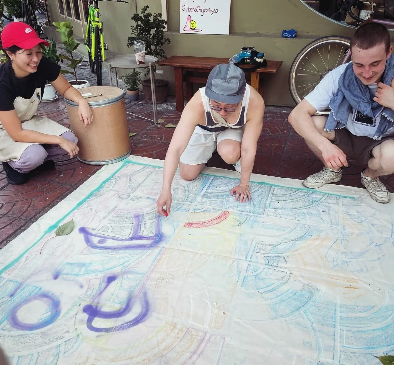 First time hechyeomoyeo came to Thailand
@hugs_songwat_cafe 
우리는 곧 돌아갈 거예요
.
#opencall