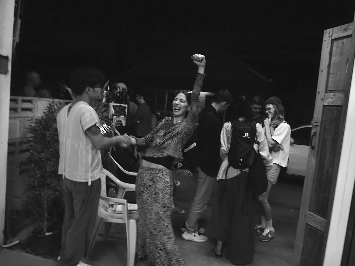 Photography by Victor Salvo
an amazing human
from hechyeomoyeo 13 in Chiang Mai
at Far Studios

사진: 빅터 살보 (Victor Salvo)
&mdash; 정말 멋진 사람
치앙마이에서 열린 &lsquo;헤쳐모여 13&rsquo; 현장
장소: Far Studios

@victorsalvophotography 
@far.studios.io 

#art #photography