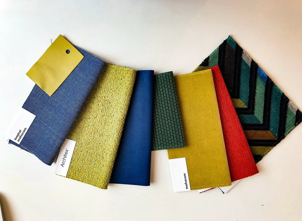 Out with the old, in with the bold 🌈
➖➖➖➖➖➖➖
In a world of millennial gray, be the spark of color! We love clients with big dreams and even bolder choices 🤍 
➖➖➖➖➖➖➖
#InteriorDesign #BoldDesign #ColorfulInteriors #DesignWithPersonality #DamewoodDes