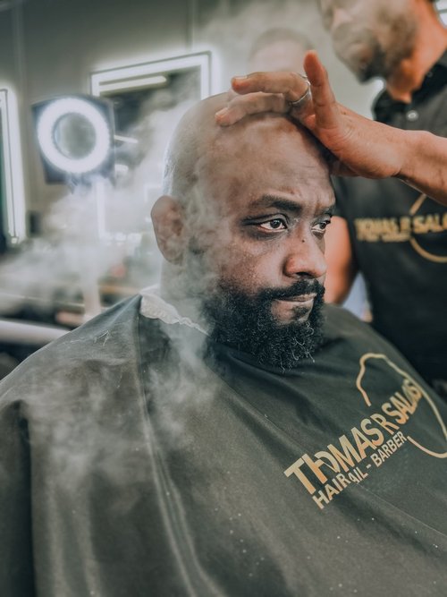 Thomas R Salons, business photo 3