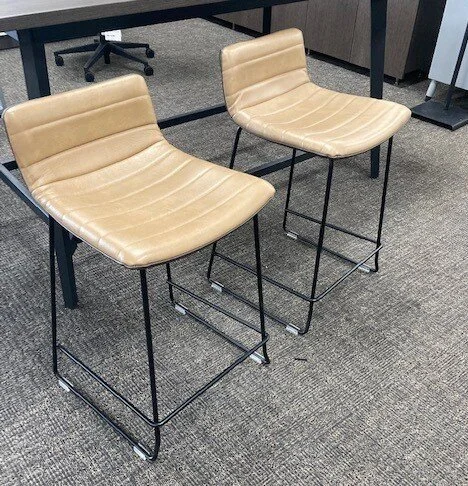 National Grin Counter -  Stool Pleated Seat