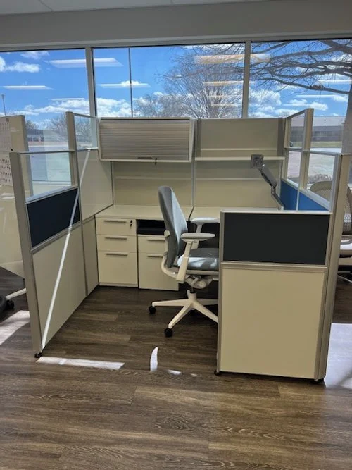 Sunline 6x6 Stand Alone Workstation