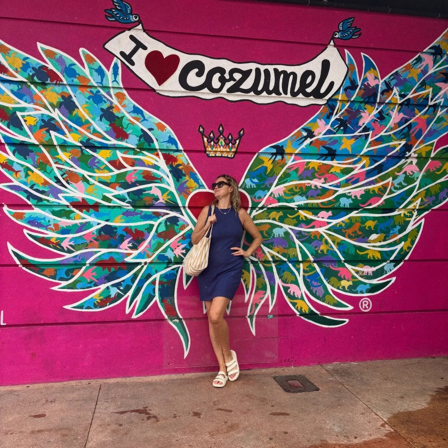 Mexico, part 2 🌊
Cozumel days &mdash; catamaran sails, snorkelling, and salt in our hair.

Ps. That&rsquo;s a stingray 😳🩷😂 

💗Katie