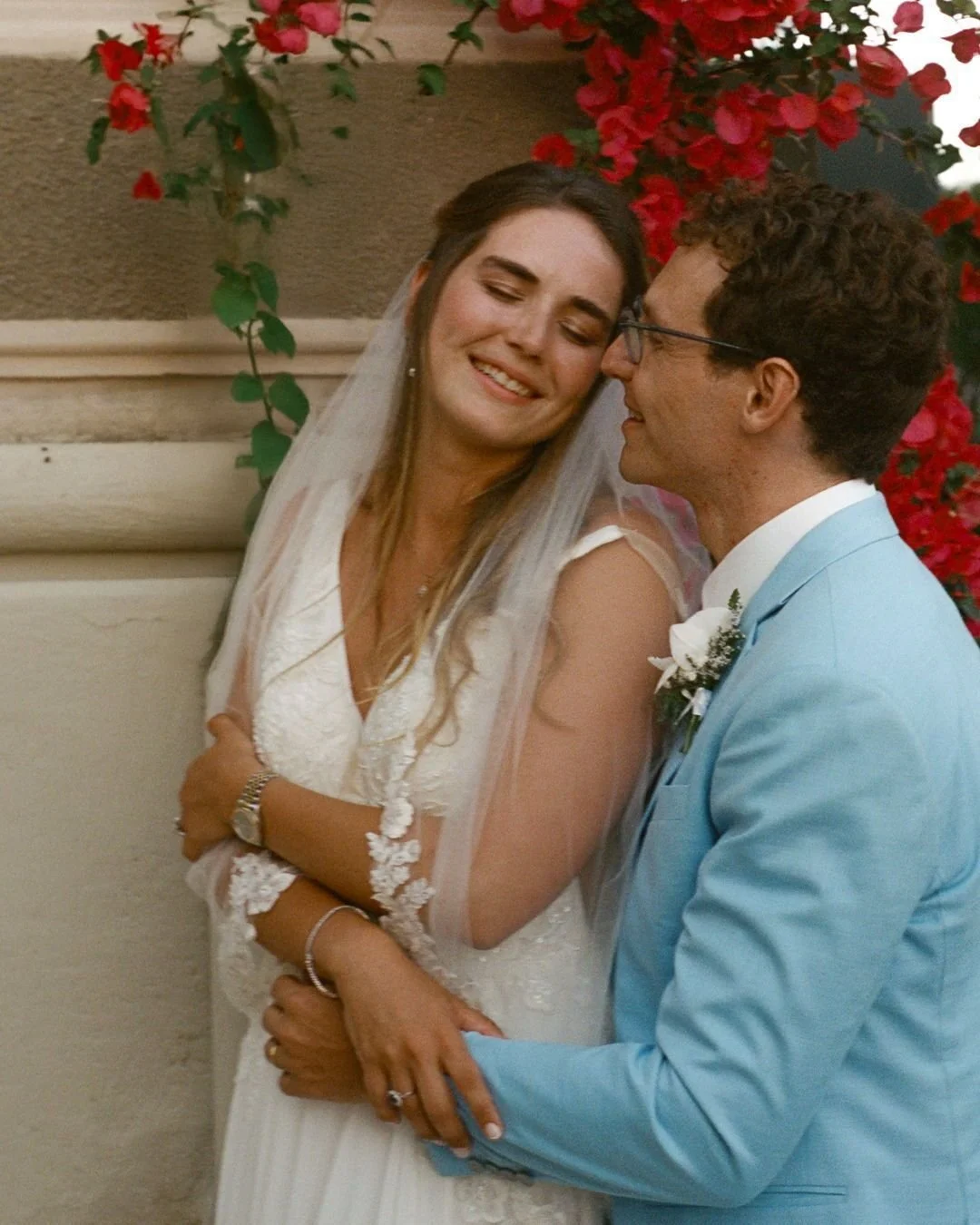 The cutest love story you&rsquo;ll ever hear 🏹

Martina and Curtis were teenagers when they were seated across each other on a small charter plane in Greece. The two hit it off on the plane and went on adventures together on the island. But Martina 