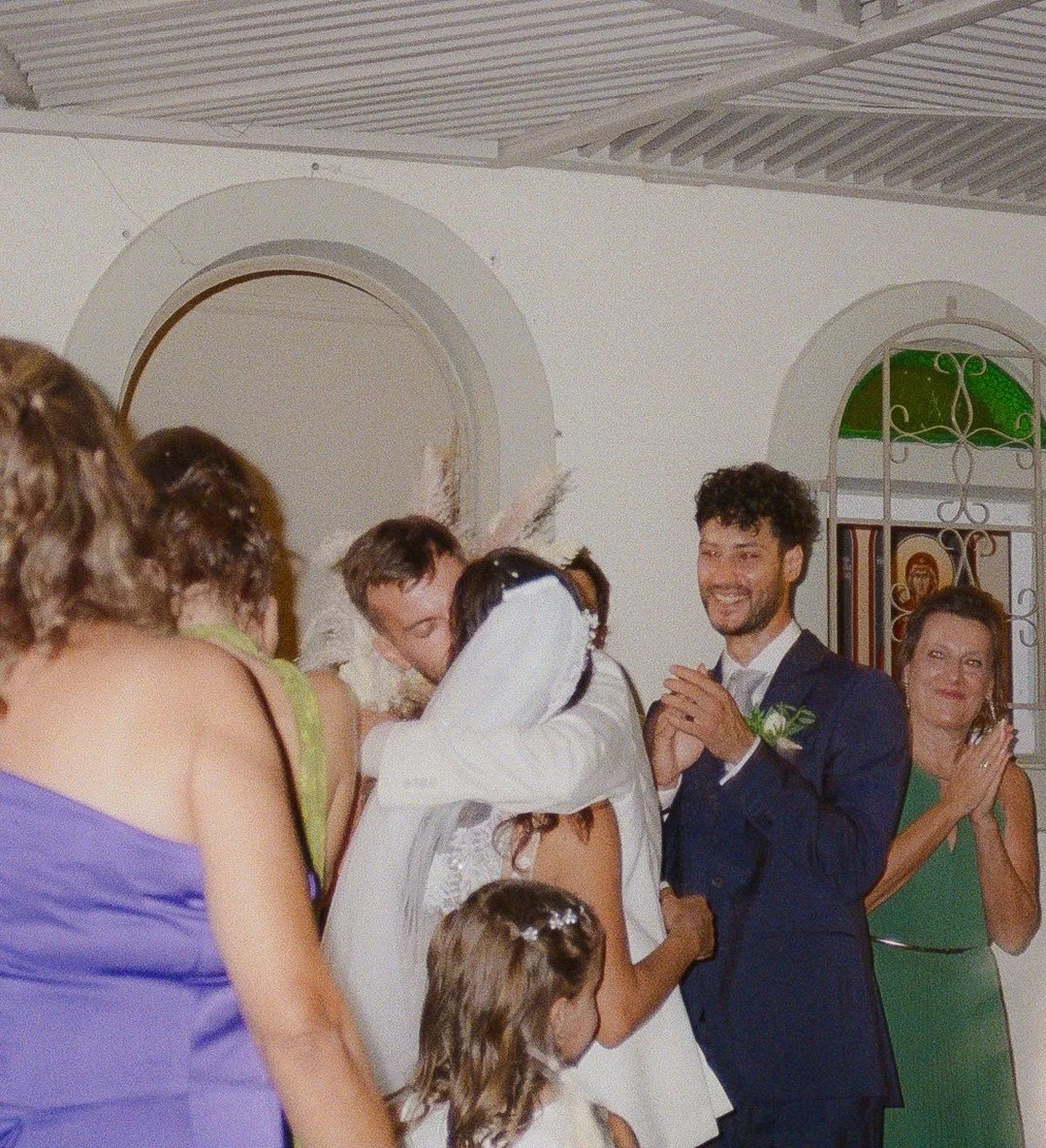 Golden light, sea breeze, and a love story unfolding on the cliffs of Greece. There’s something truly magical about a wedding here — the way the sunlight hits the whitewashed walls, the sound of laughter echoing off the sea, and the slow,