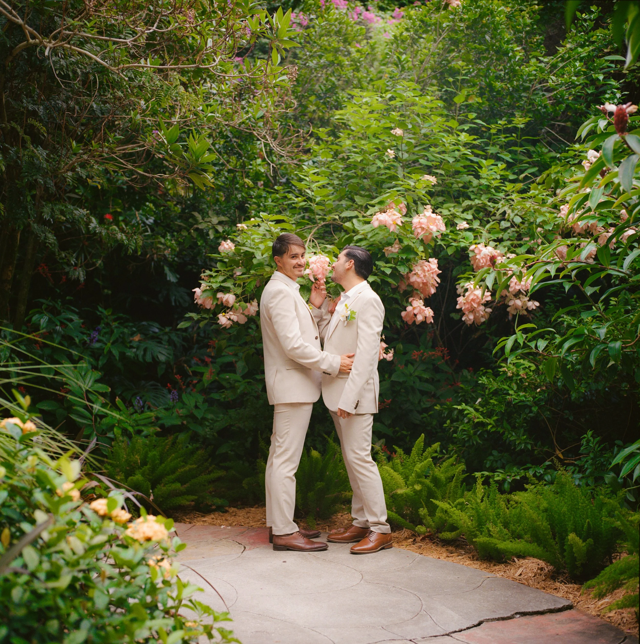 florida-botanical-garden-gay-wedding-film.jpg