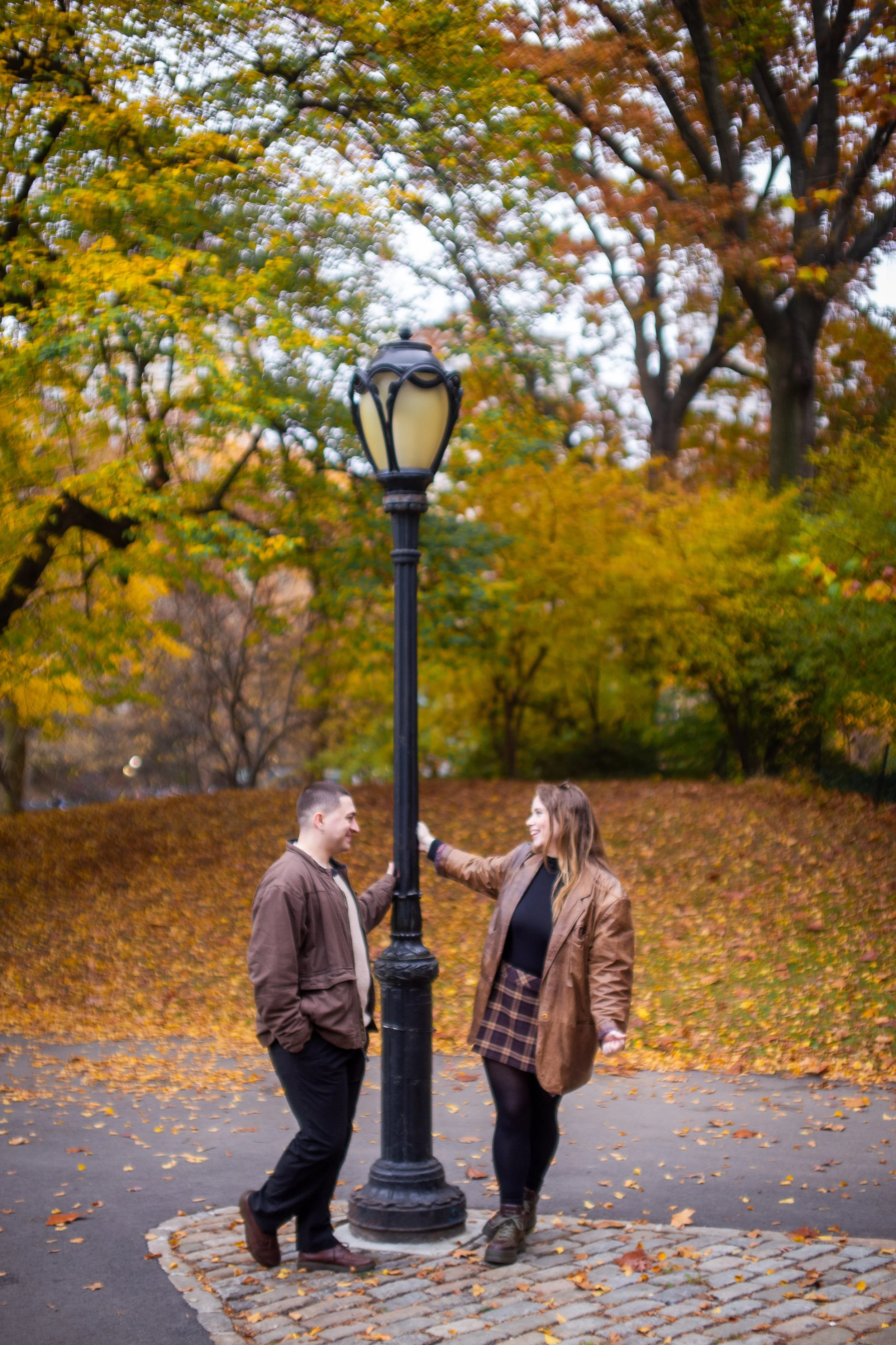 central-park-fall-foliage-couples-shoot-nyc.jpg