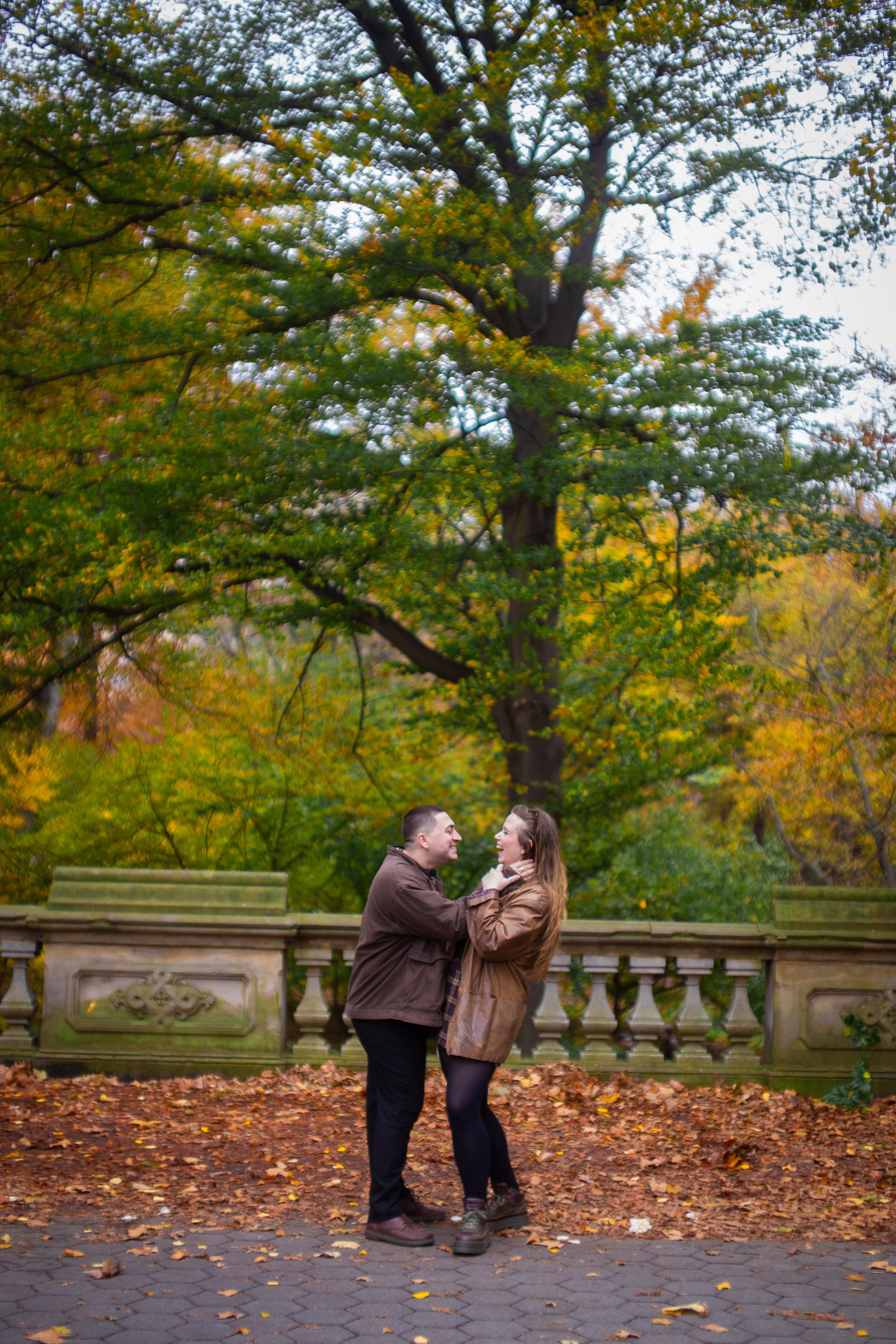 central-park-fall-foliage-couples-photoshoot.jpg