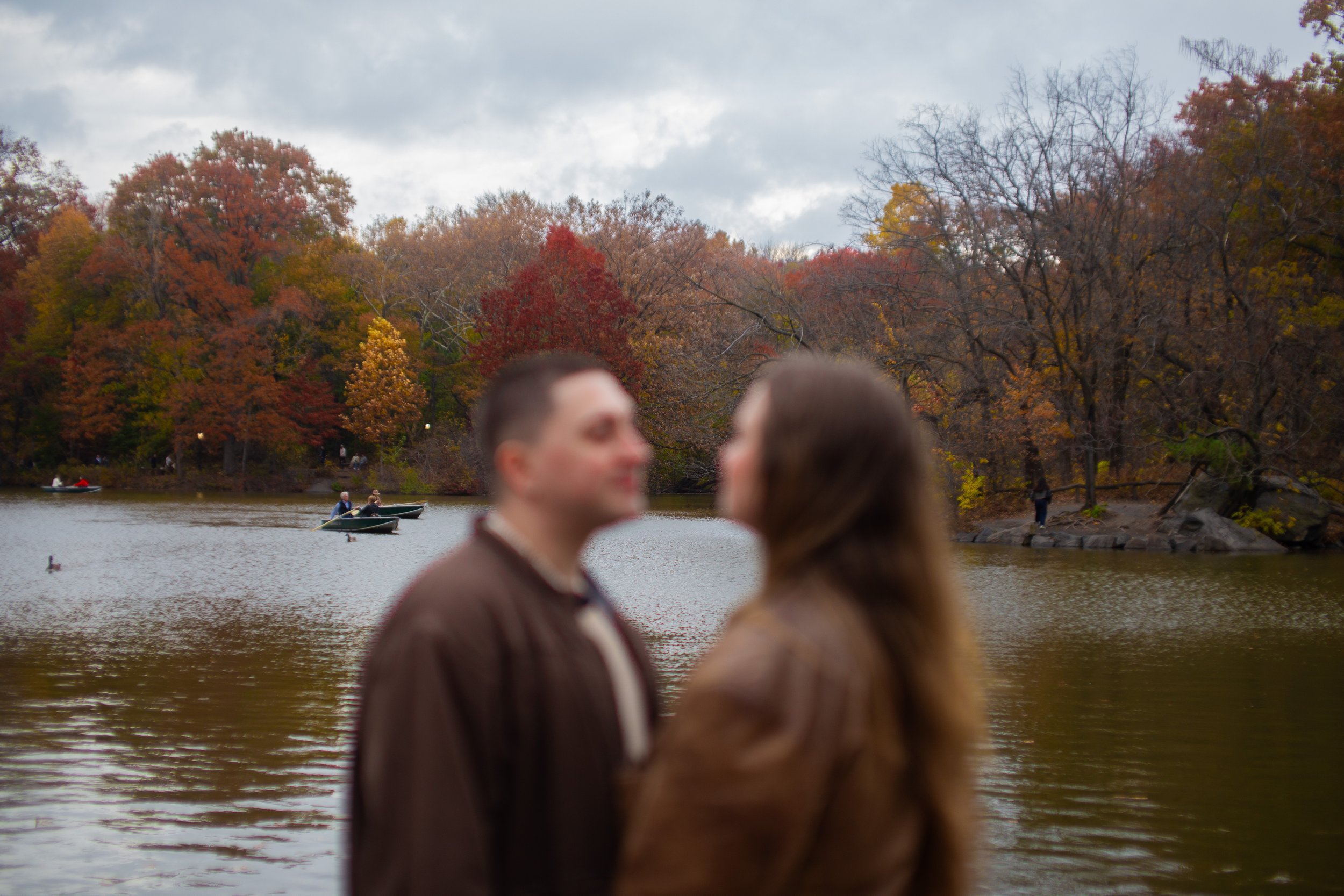 nyc-central-park-fall-couples-photoshoot.jpg