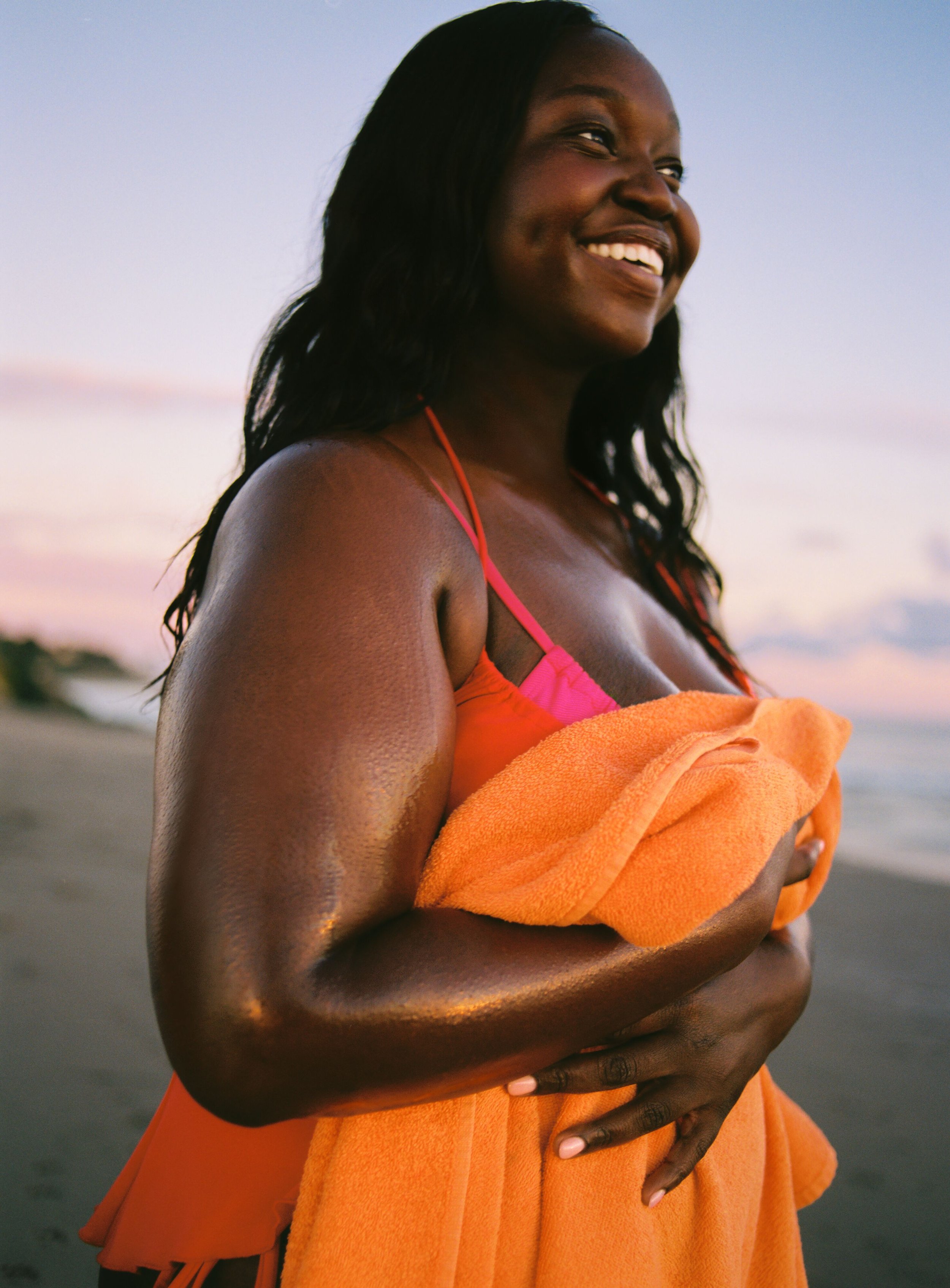 Hi_Res_JPG-1123-body-wash-golden-hour-lifestyle-Roseline.jpg