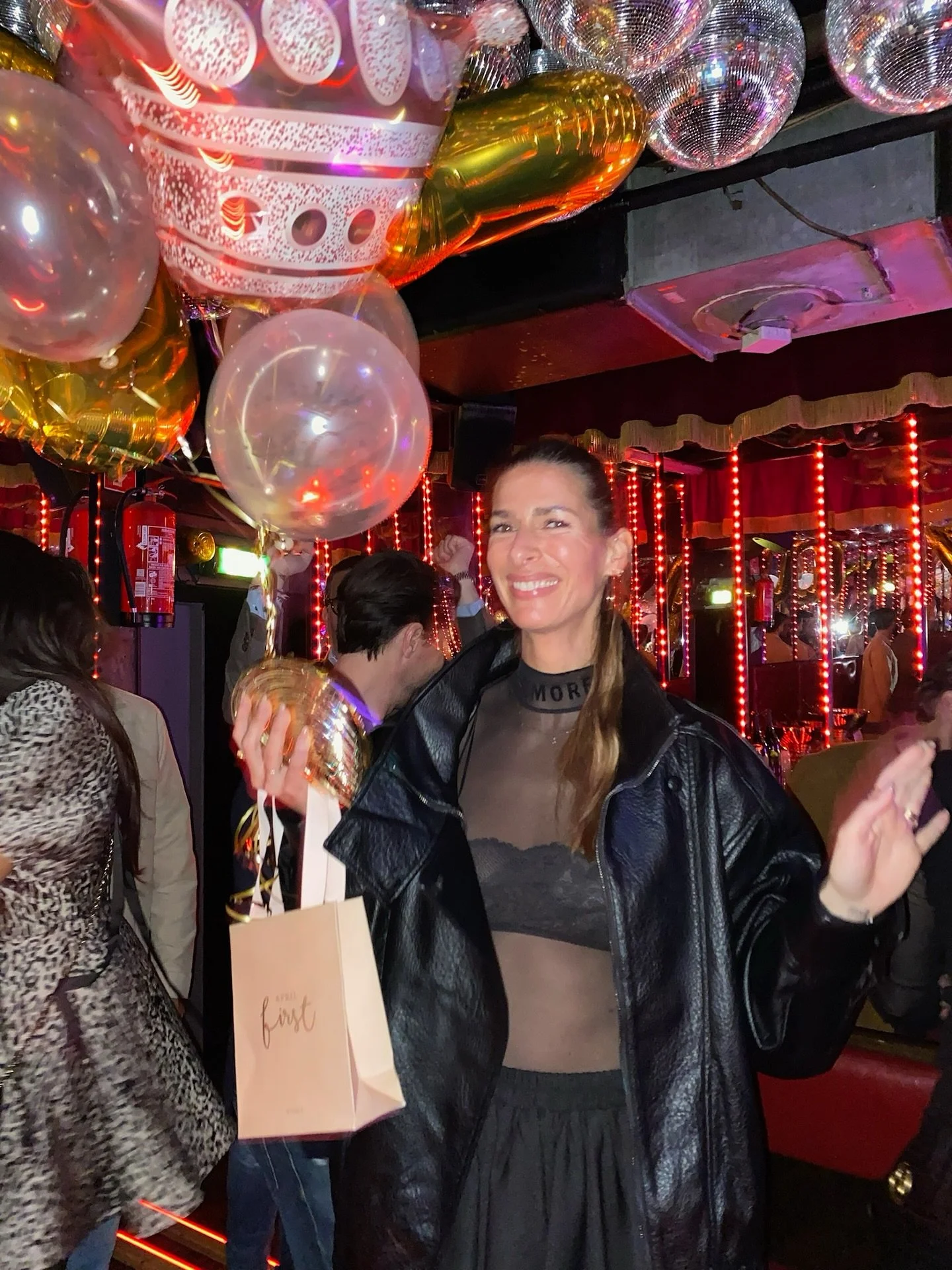 This is 40 🤩❤️ and it didn&rsquo;t even hurt 😝😅

Still overwhelmed by all my friends and everyone who thought of me. Forever grateful 🙏🏽

#thisis40 #40isthenew30 #birthdayweekend #bestfriends #birthdaybash