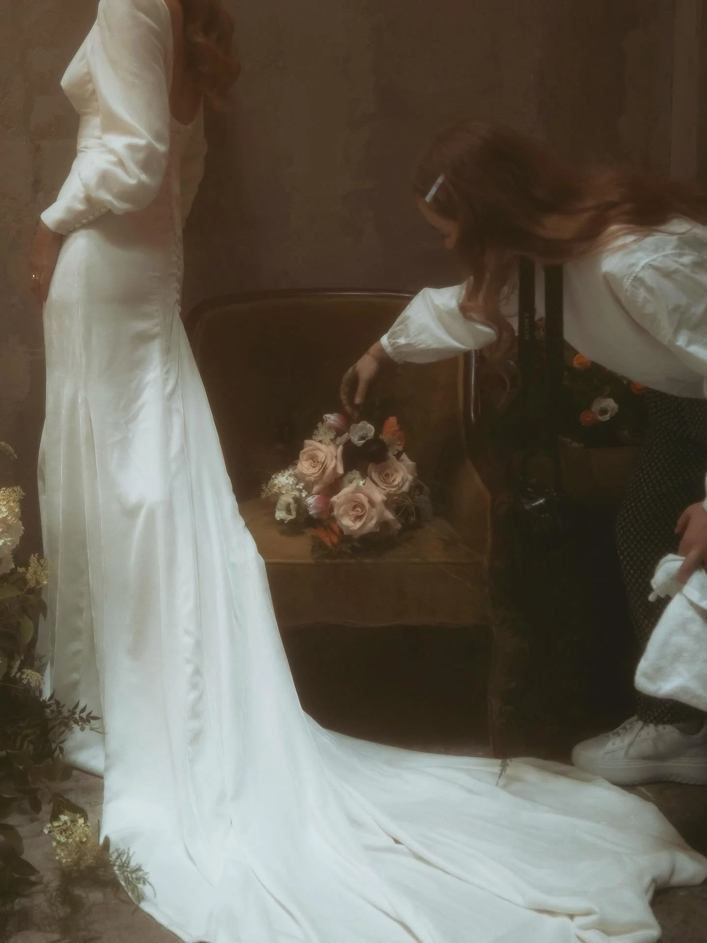 Hard to believe 2026 is just around the corner! ✨ I&rsquo;ll be finishing out 2025 by planning for what&rsquo;s to come, thank you for being here 🤍

📸 @beckyostilphotography 
👗 @trotterbridal