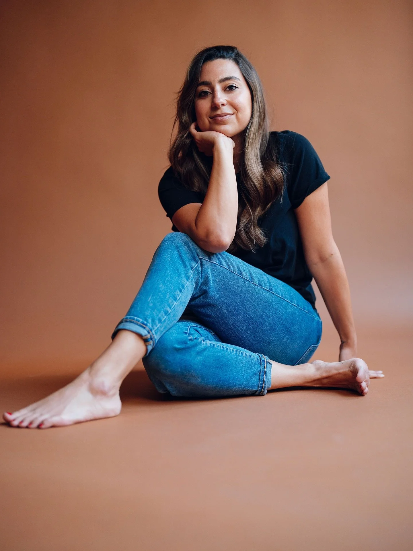 Hello over 3,000 people on my corner of Instagram!! I am SO happy you are here. Here is a quick and dirty TL;DR version of how I even got here😎

- Okay, so I was born and raised in Tennessee and started taking violin lessons when I was 5 years old

