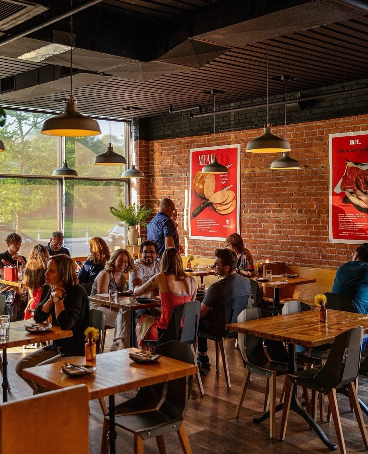 Wednesday night, no plans? We gotchu.

The kitchen&rsquo;s firing, the bar&rsquo;s pouring, and we&rsquo;ve got room for you tonight on Kercheval.

Walk-ins welcome. Come hungry.