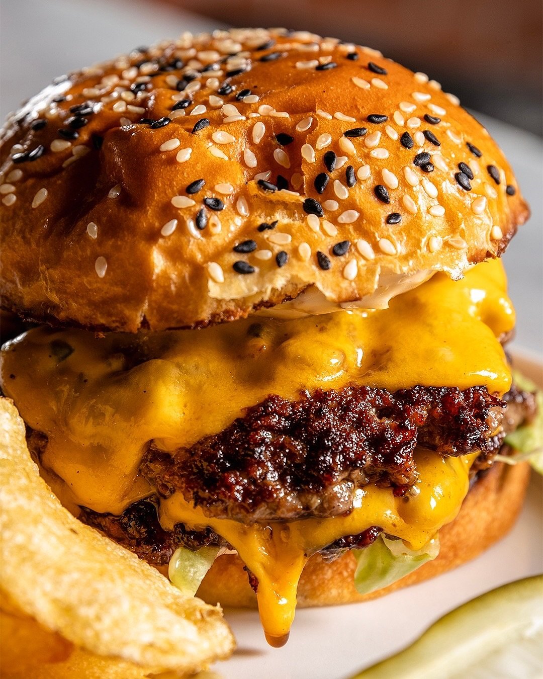 Not that you could forget this beauty, but just a reminder: our Smash Burger isn't going anywhere. In fact, we've got a couple hours dedicated to it every single day&hellip;

Marrow Smash Hour. 4:30pm to 6:30pm. Unlimited quantities of our Smash Burg