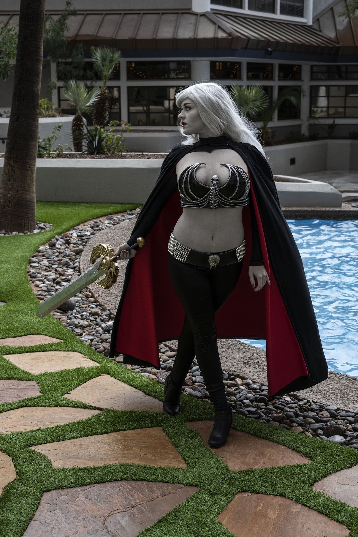 Lady_Death_001.jpg