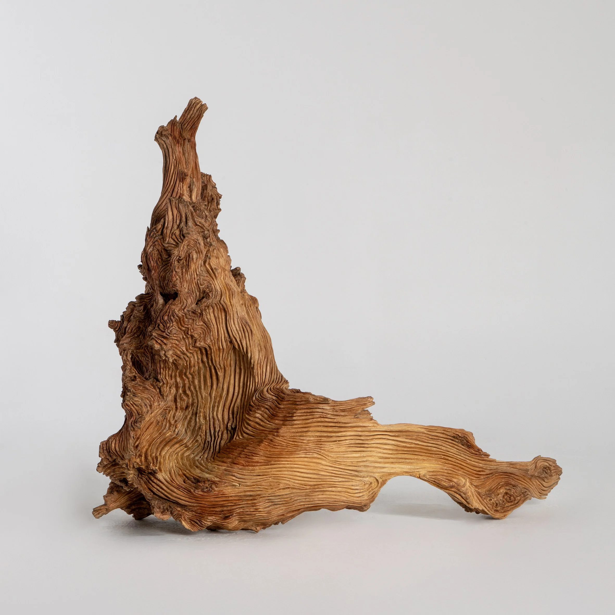 BorjaCaceres_CHRONOX_C_84x95x80_Madera rescatada_4.jpg.jpg