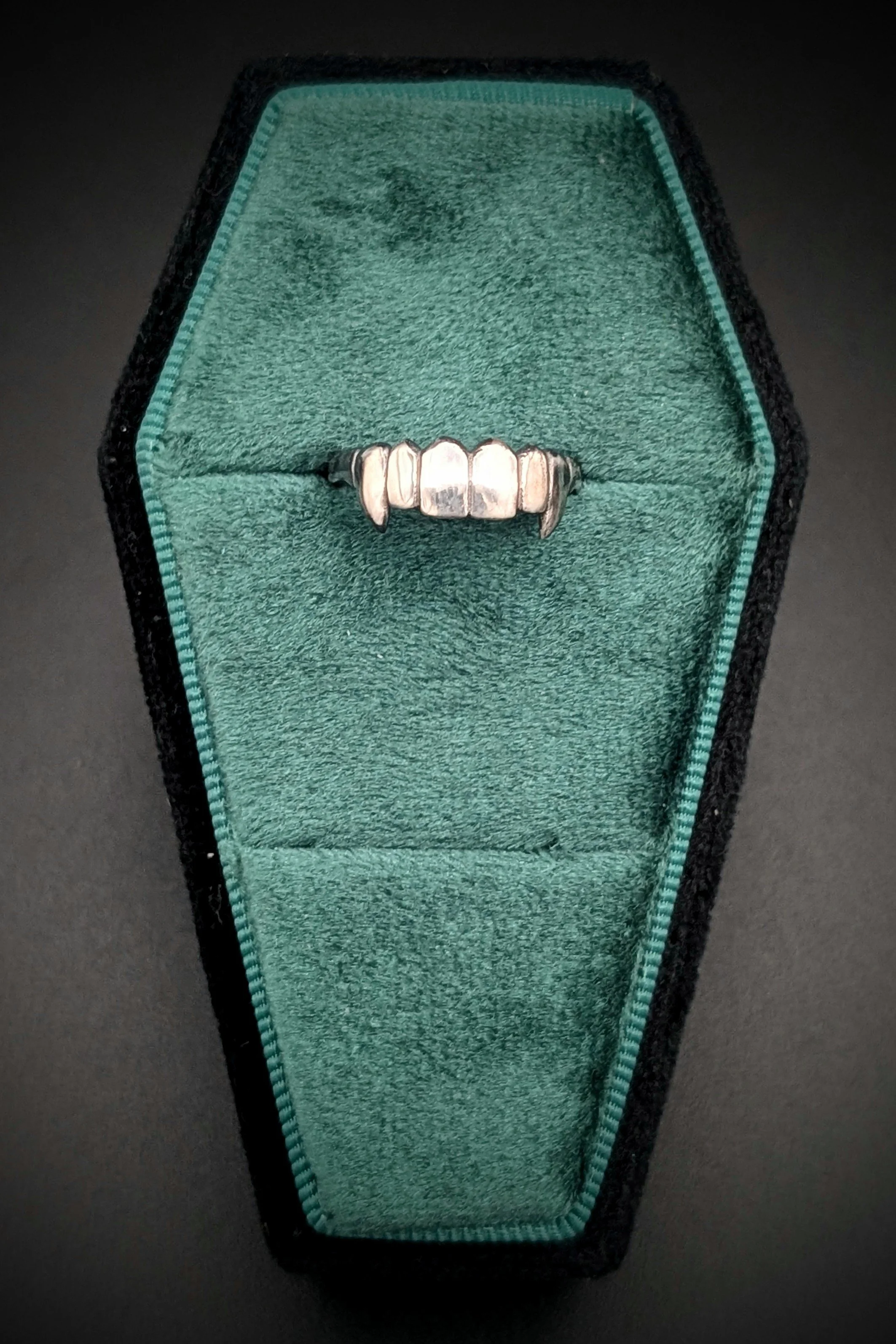 Vamp Fangs Ring